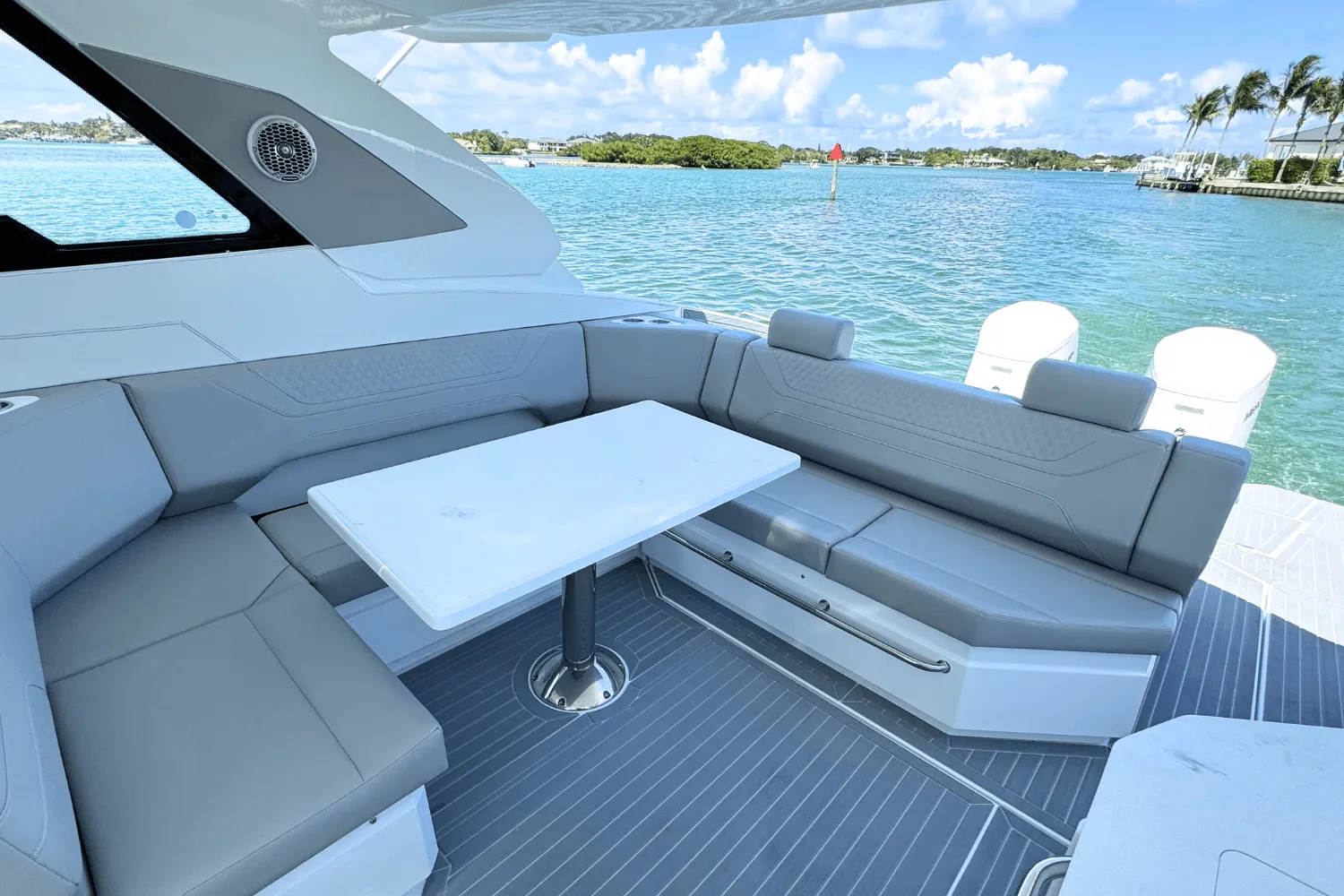 2026 Cruisers Yachts 42 GLS Outboard Image Thumbnail #13