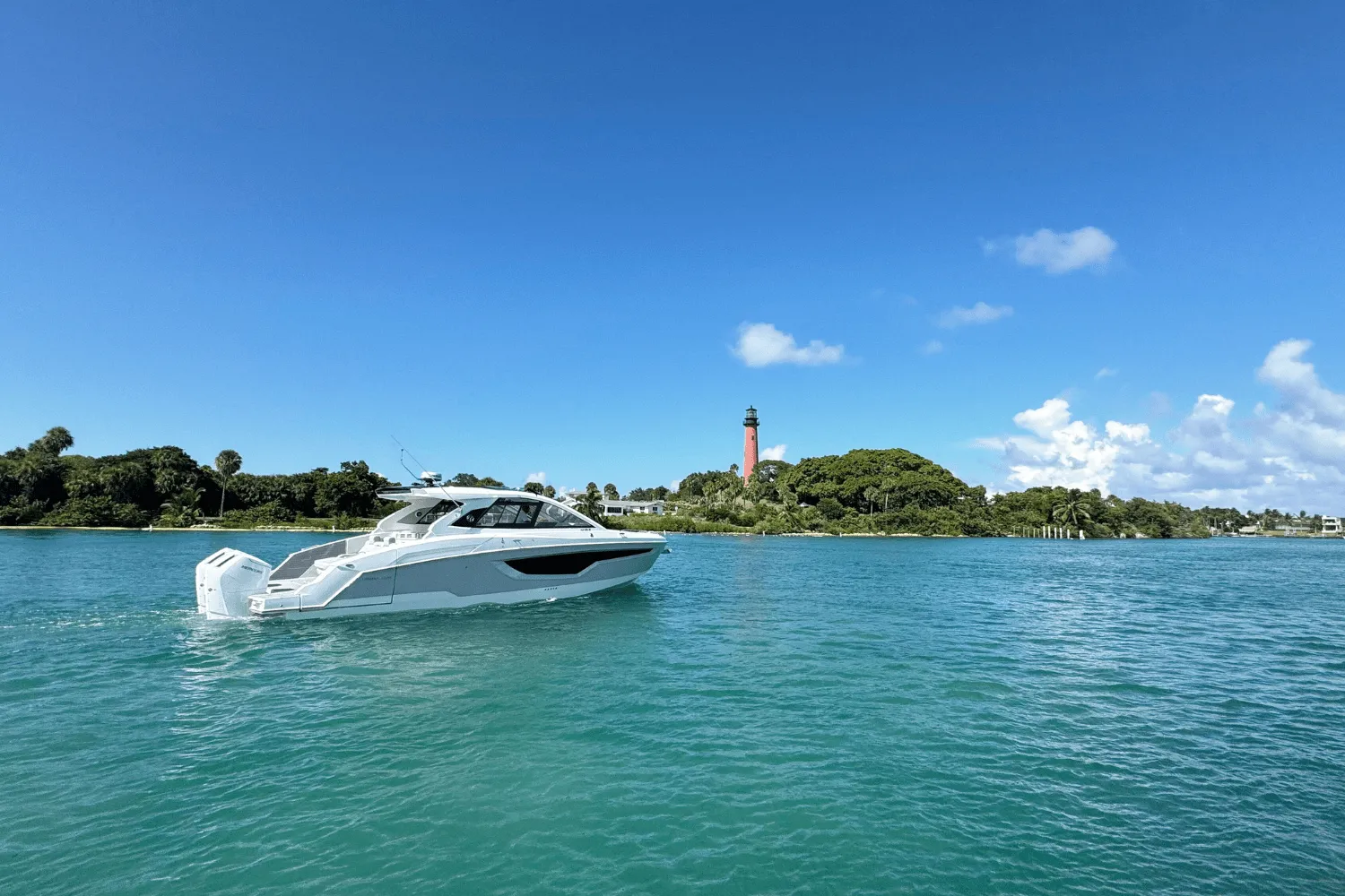 2026 Cruisers Yachts 42 GLS Outboard Image Thumbnail #4