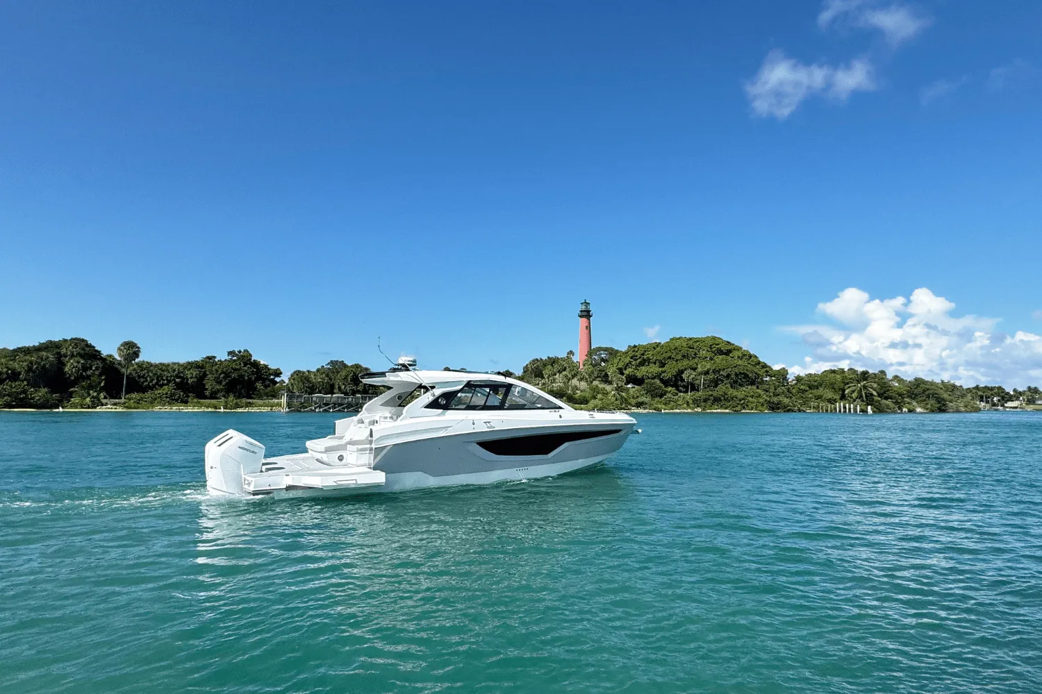 2026 Cruisers Yachts 42 GLS Outboard Image Thumbnail #1