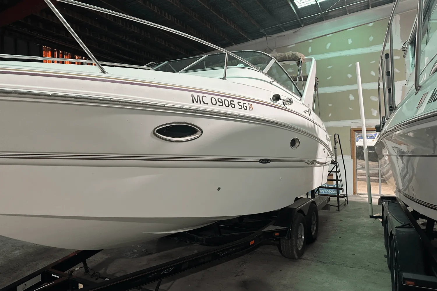 2001 Larson CABRIO 270 Image Thumbnail #2