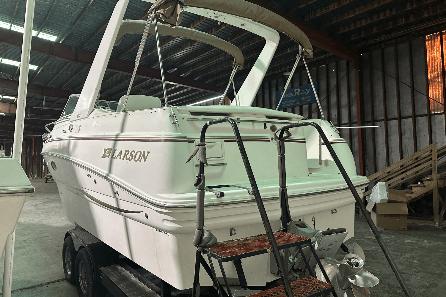 2001 Larson CABRIO 270 Image Thumbnail #5