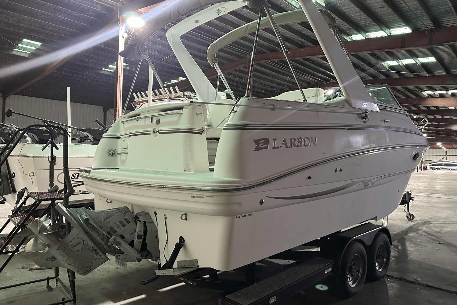 2001 Larson CABRIO 270 Image Thumbnail #4