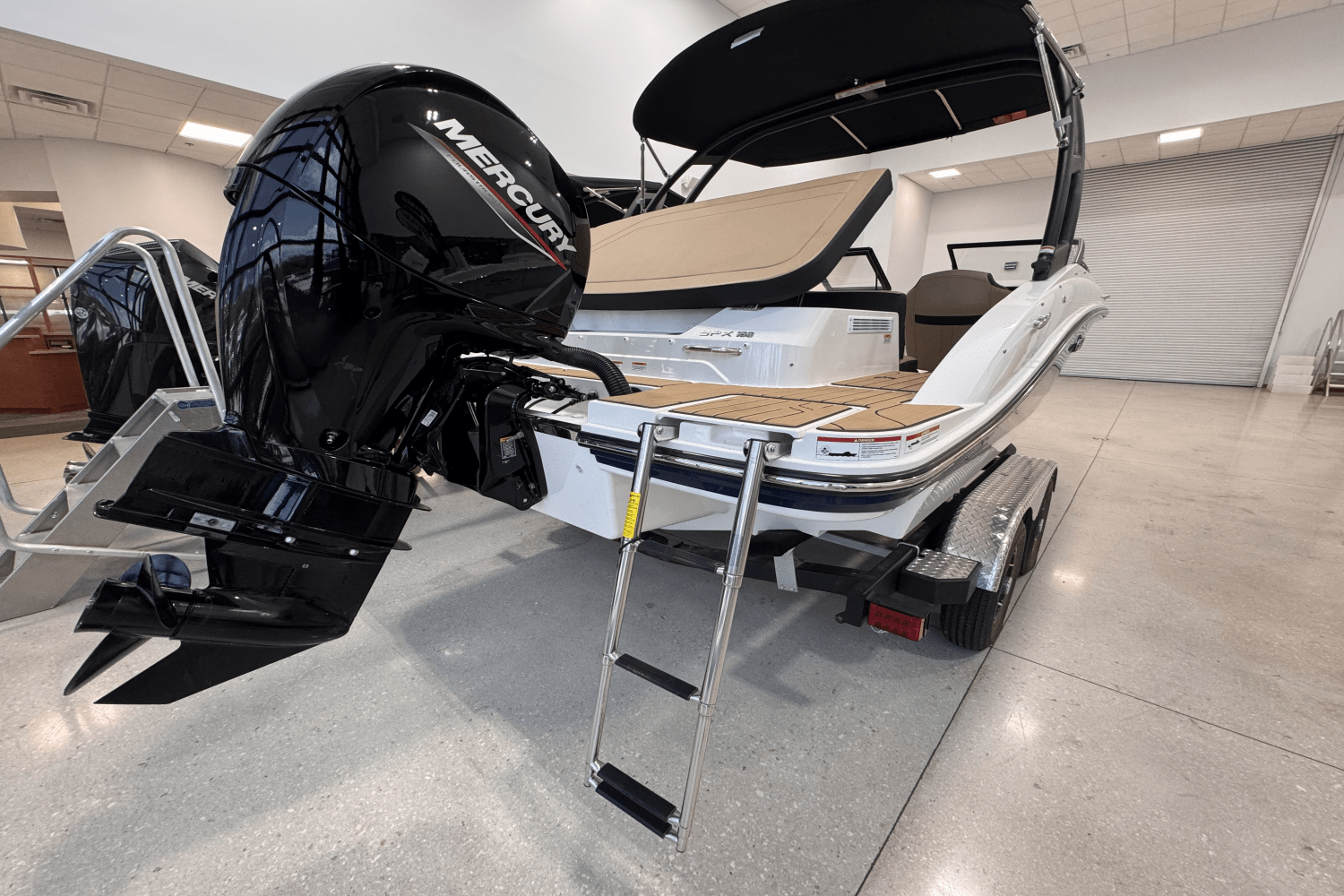 2025 Sea Ray SPX 190 Outboard Image Thumbnail #5