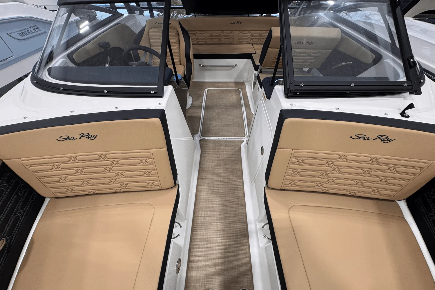 2025 Sea Ray SPX 190 Outboard Image Thumbnail #19