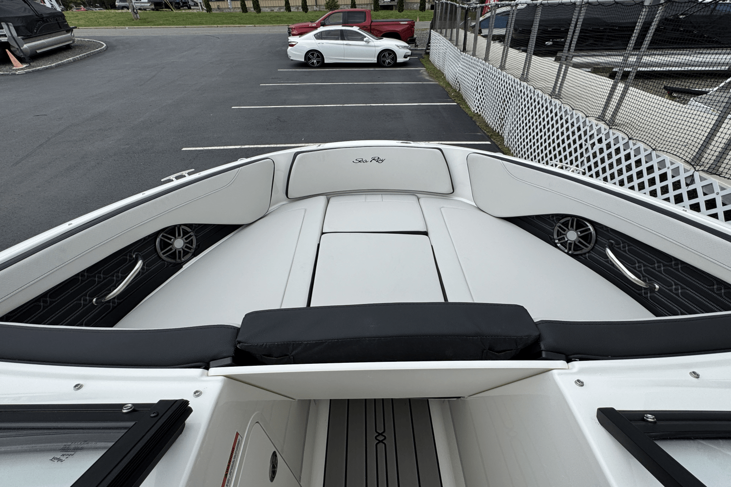 2025 Sea Ray SPX 190 Image Thumbnail #19