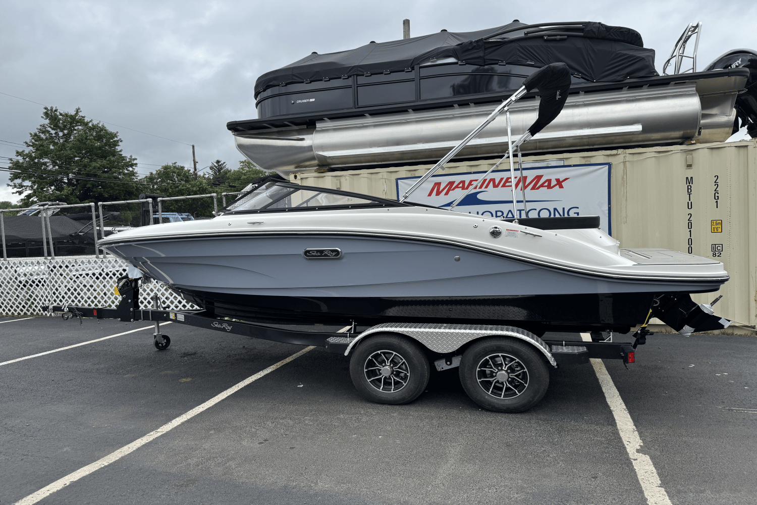 2025 Sea Ray SPX 190 Image Thumbnail #8