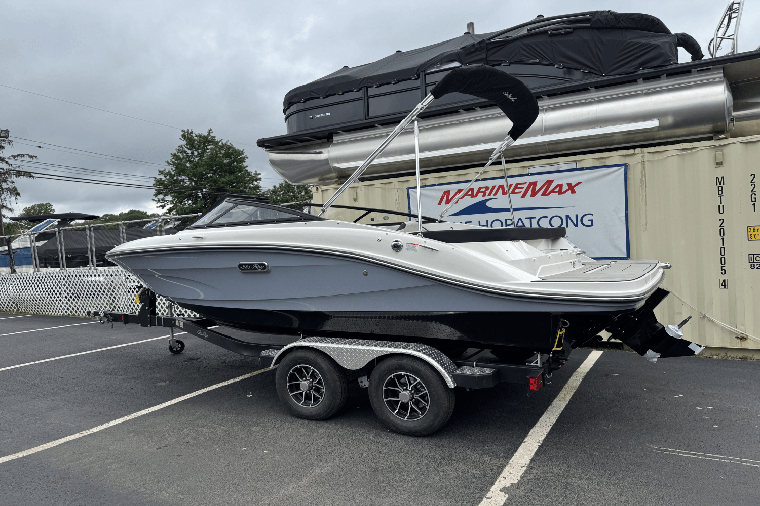 2025 Sea Ray SPX 190 Image Thumbnail #7