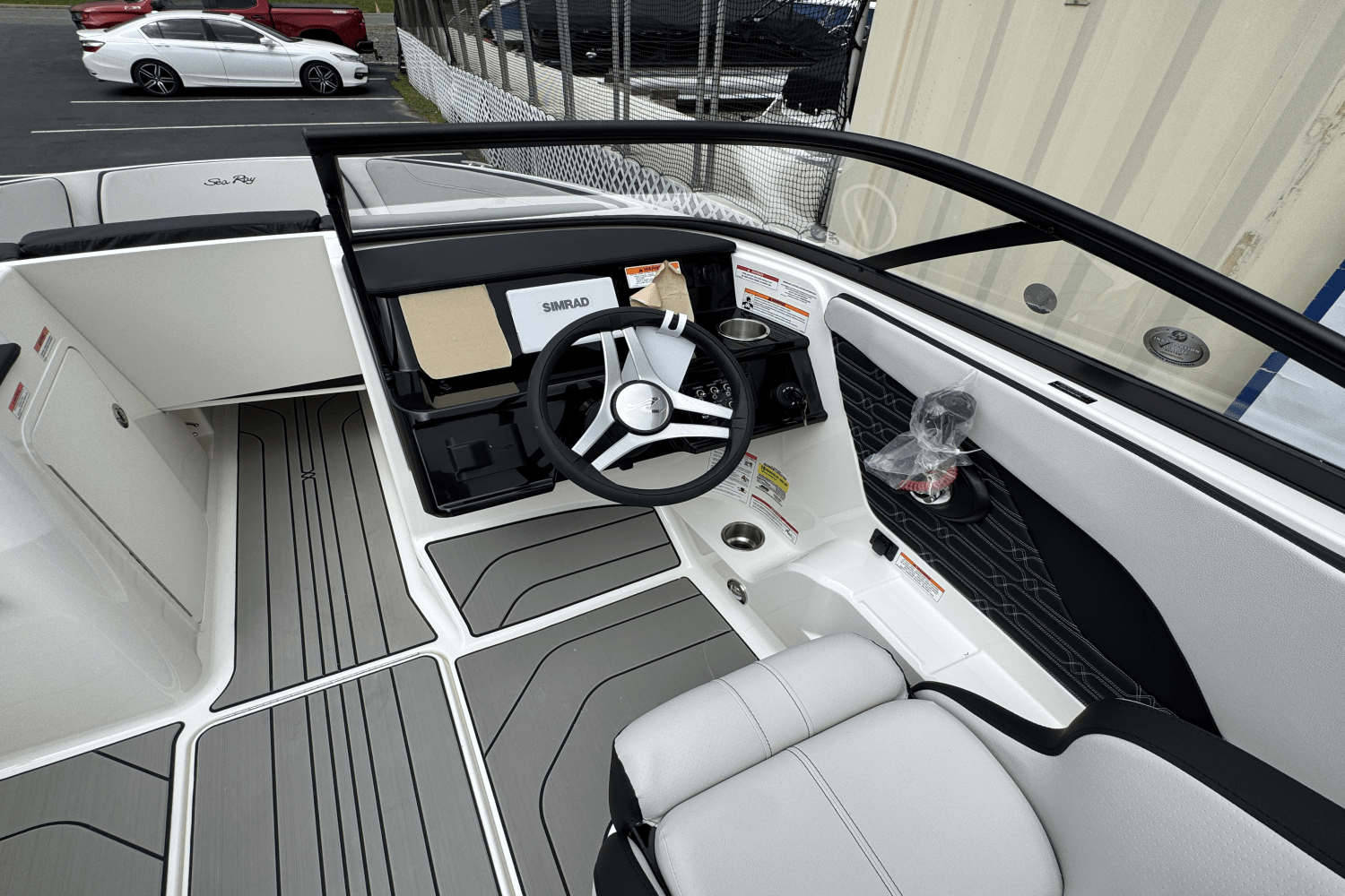 2025 Sea Ray SPX 190 Image Thumbnail #23