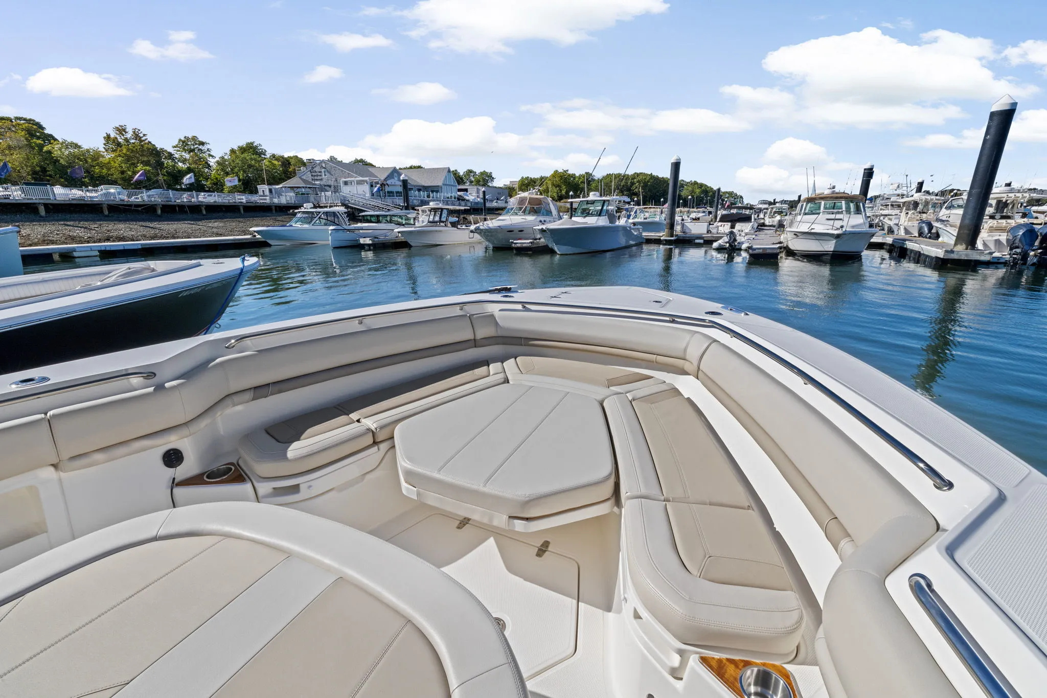 2024 Boston Whaler 380 Outrage Image Thumbnail #38