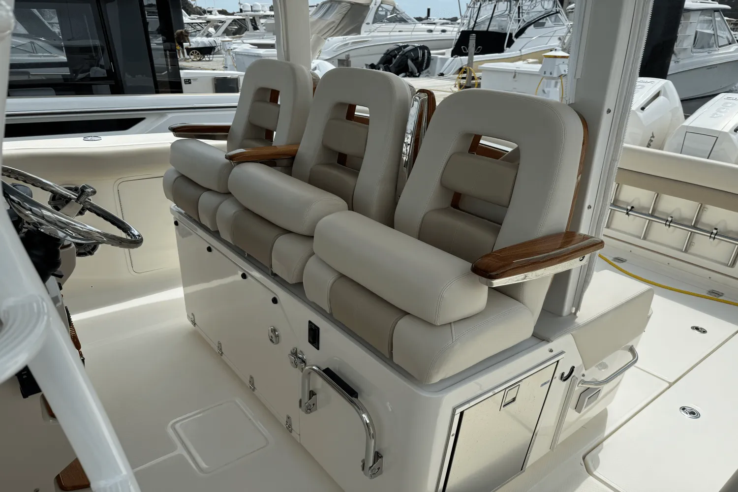 2024 Boston Whaler 380 Outrage Image Thumbnail #8