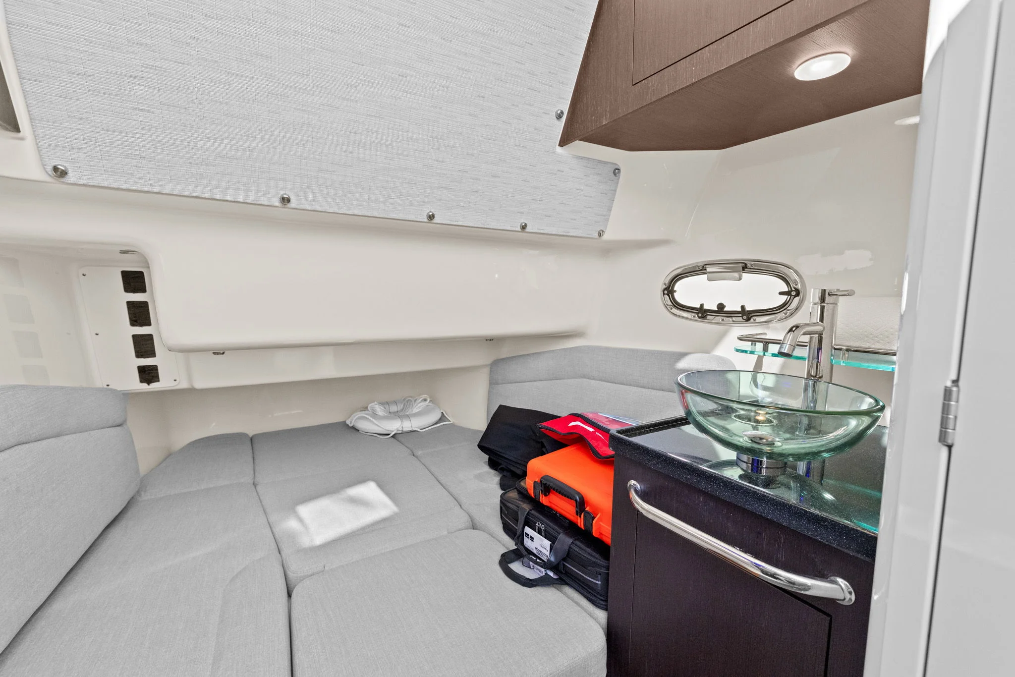 2024 Boston Whaler 380 Outrage Image Thumbnail #31