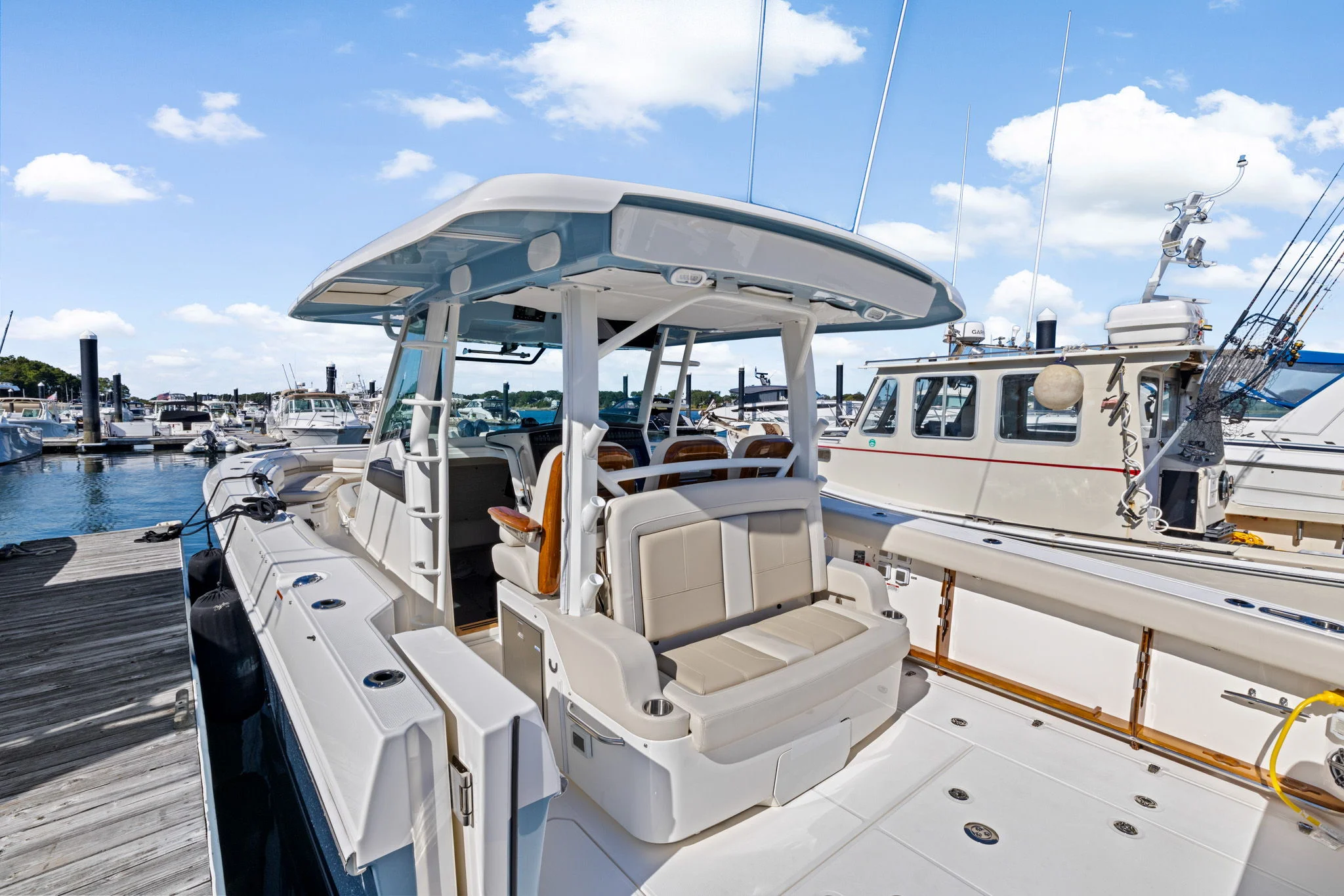 2024 Boston Whaler 380 Outrage Image Thumbnail #11