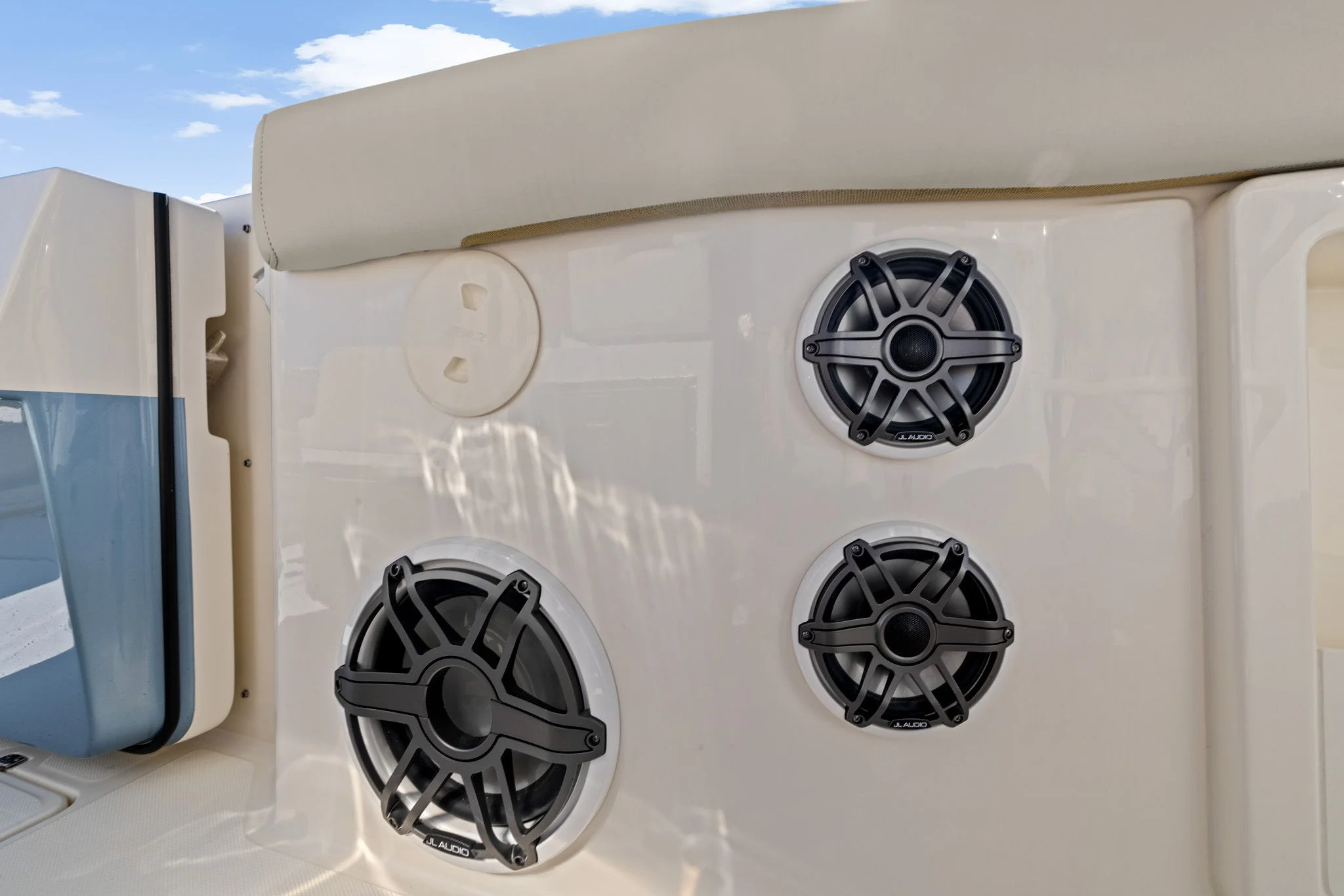 2024 Boston Whaler 380 Outrage Image Thumbnail #16