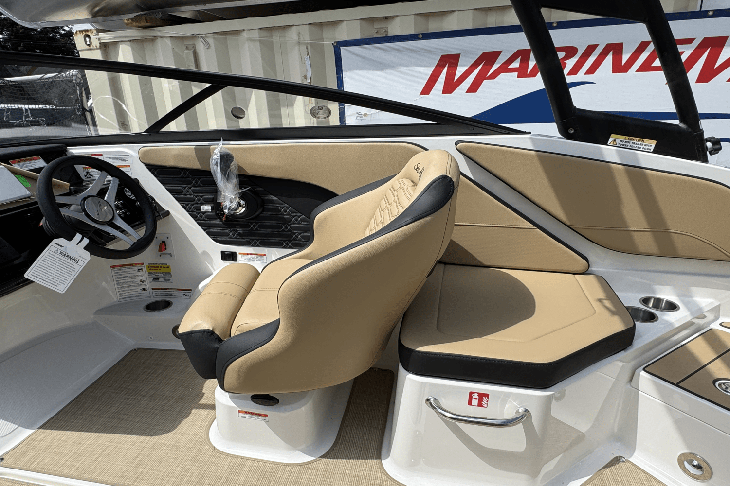 2025 Sea Ray SPX 210 Image Thumbnail #19