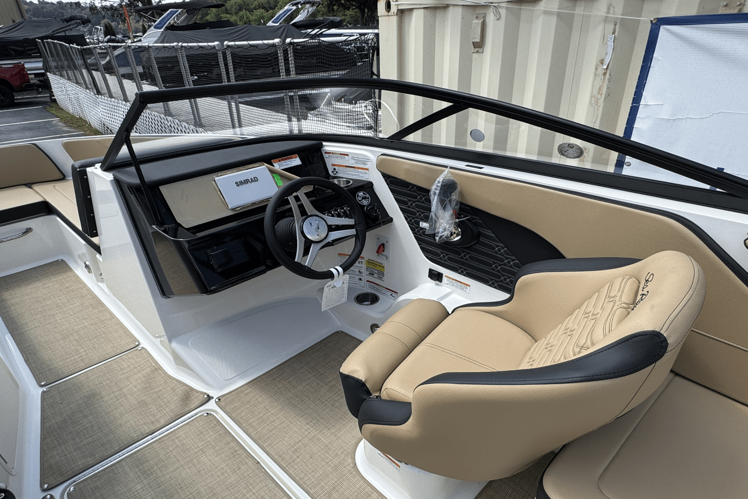 2025 Sea Ray SPX 210 Image Thumbnail #20