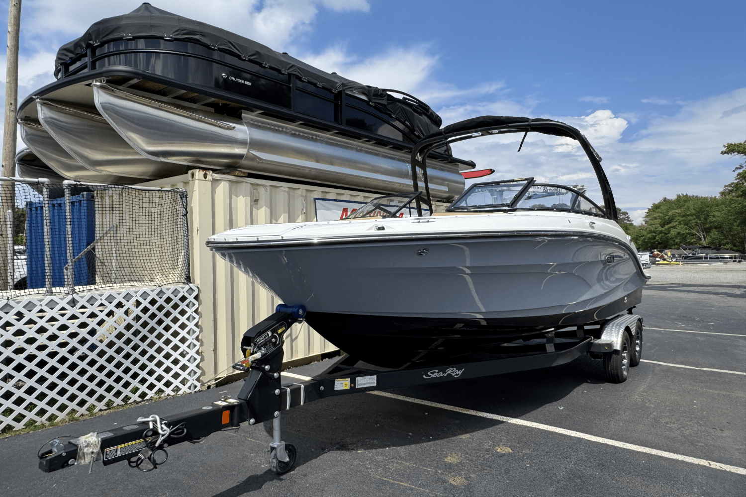 2025 Sea Ray SPX 210 Image Thumbnail #8