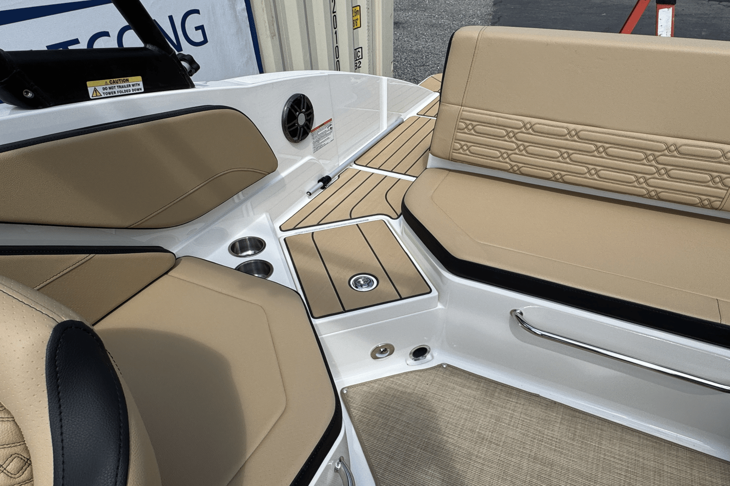 2025 Sea Ray SPX 210 Image Thumbnail #28