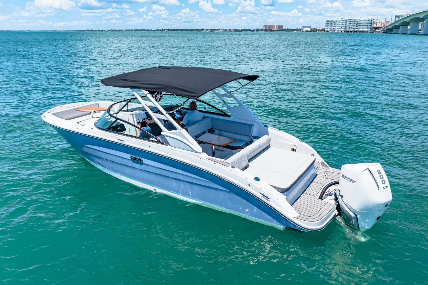 2025 Sea Ray SDX 270 Outboard Image Thumbnail #17