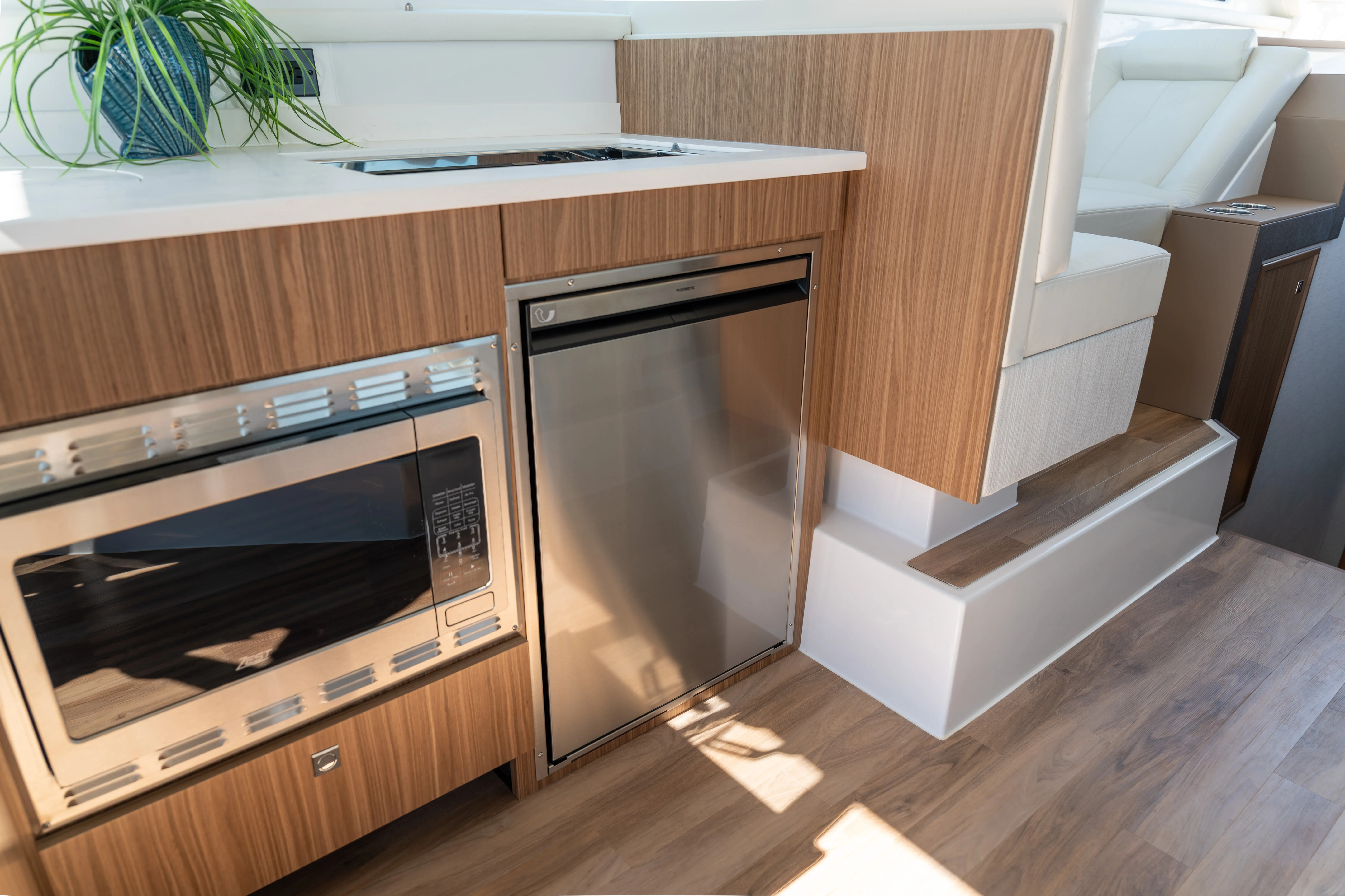 2026 Cruisers Yachts 42 Cantius Image Thumbnail #20