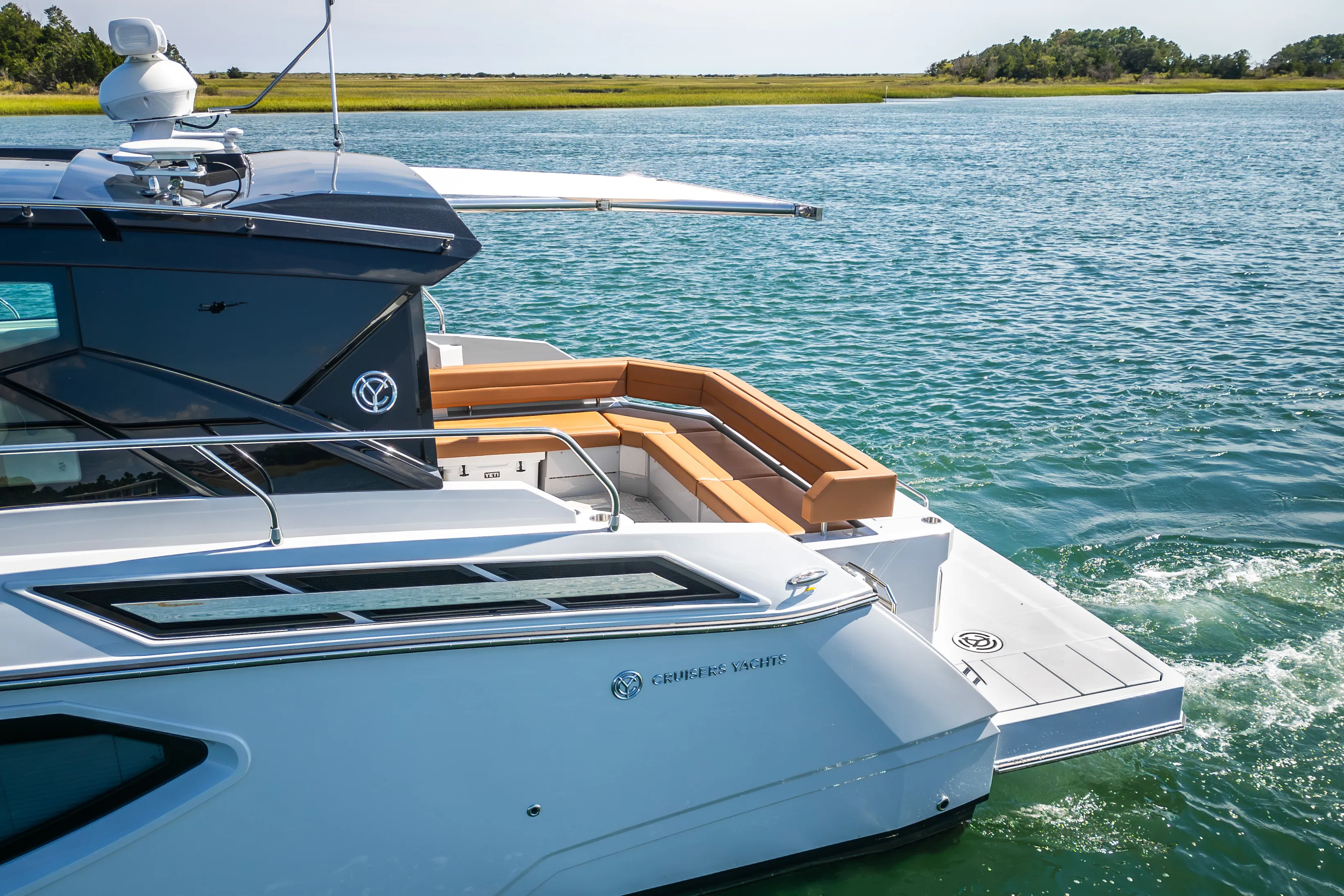 2026 Cruisers Yachts 42 Cantius Image Thumbnail #7