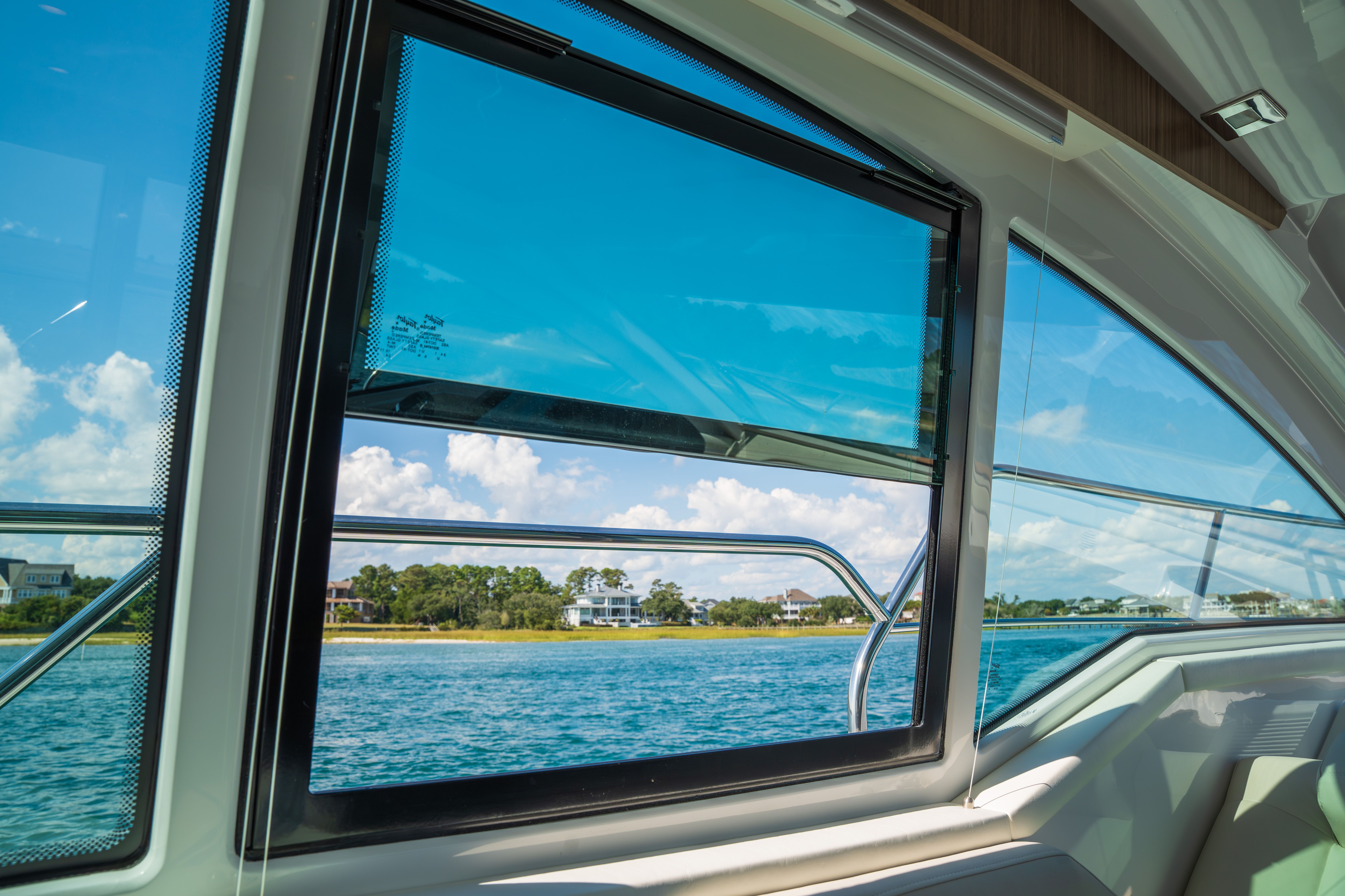 2026 Cruisers Yachts 42 Cantius Image Thumbnail #32