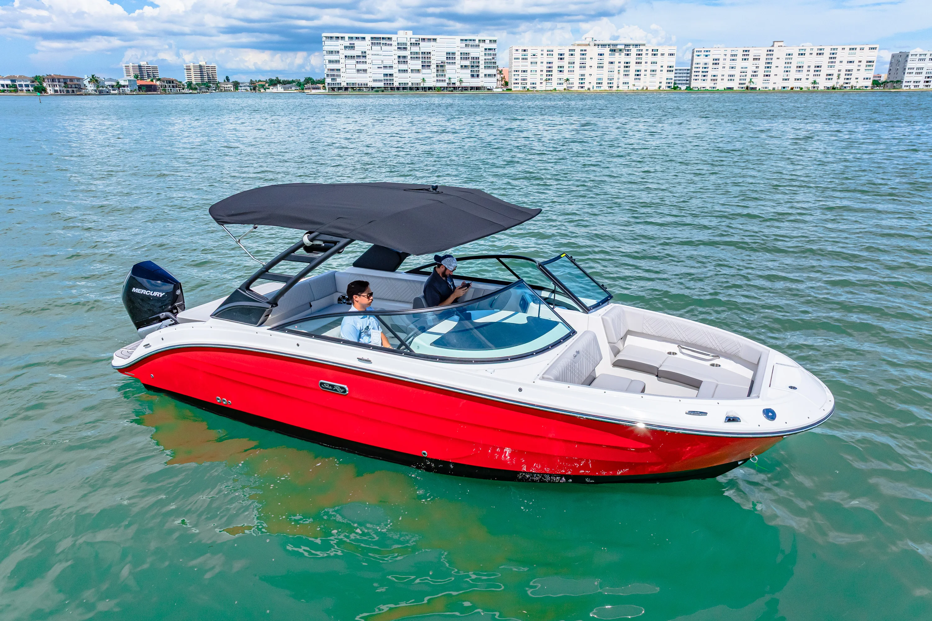 2025 Sea Ray SDX 250 Outboard Image Thumbnail #2