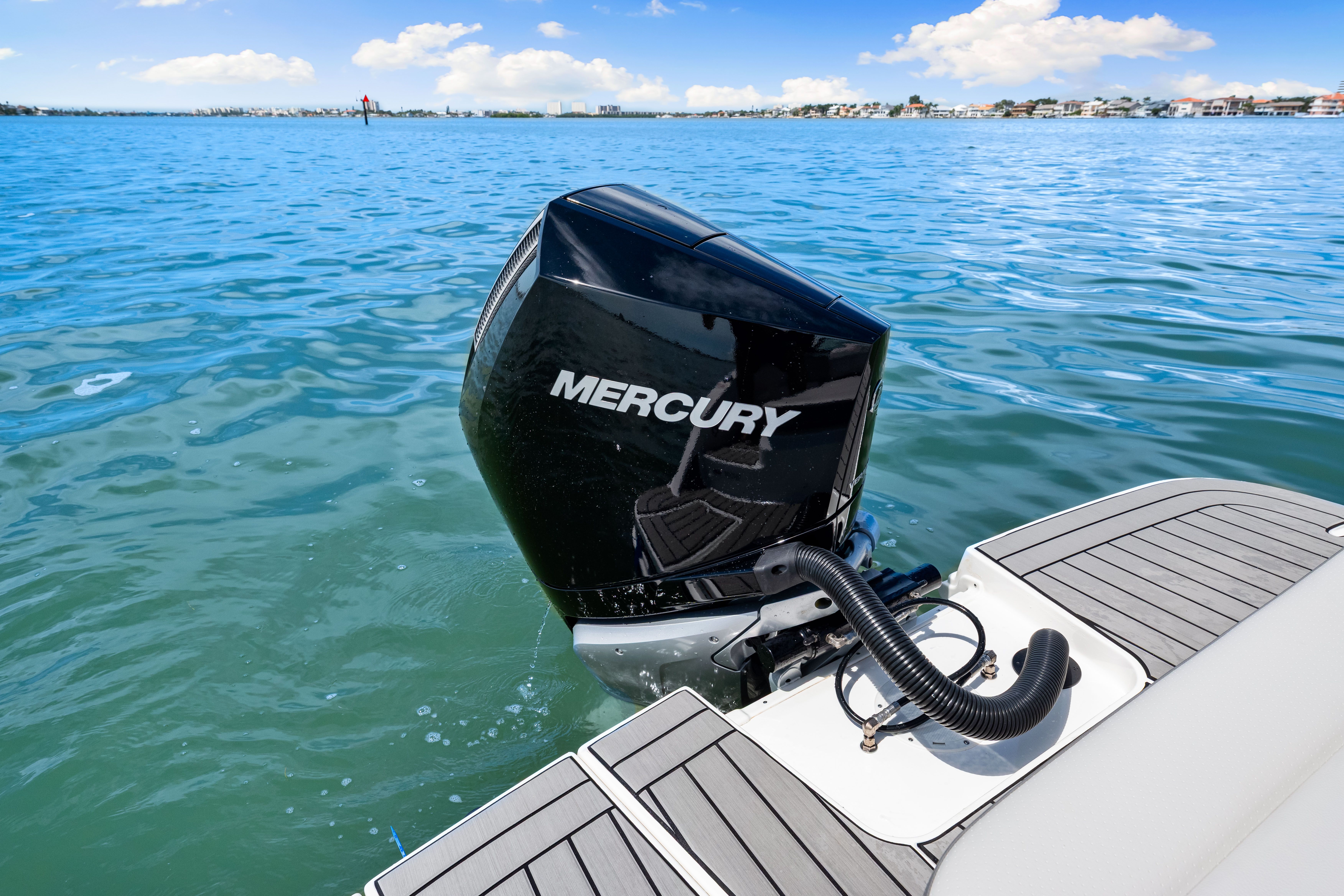 2025 Sea Ray SDX 250 Outboard Image Thumbnail #24