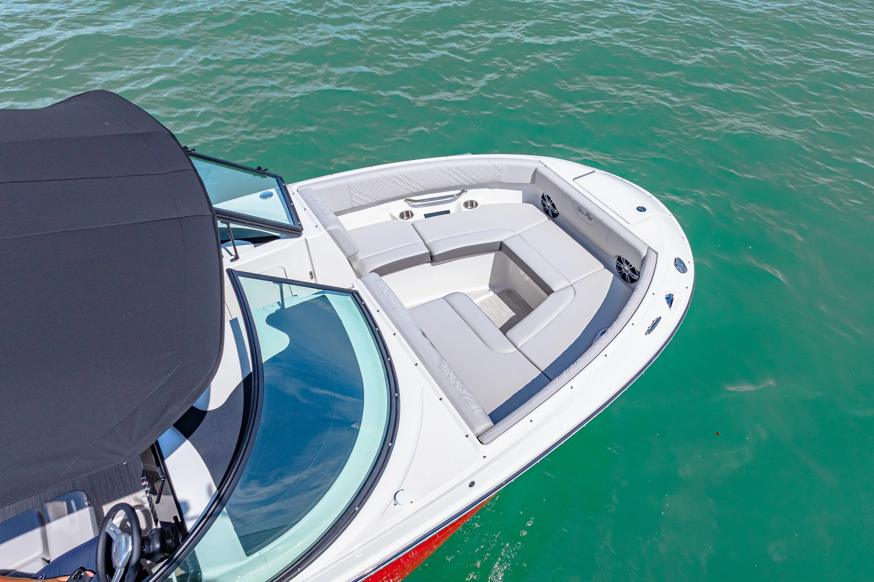 2025 Sea Ray SDX 250 Outboard Image Thumbnail #3