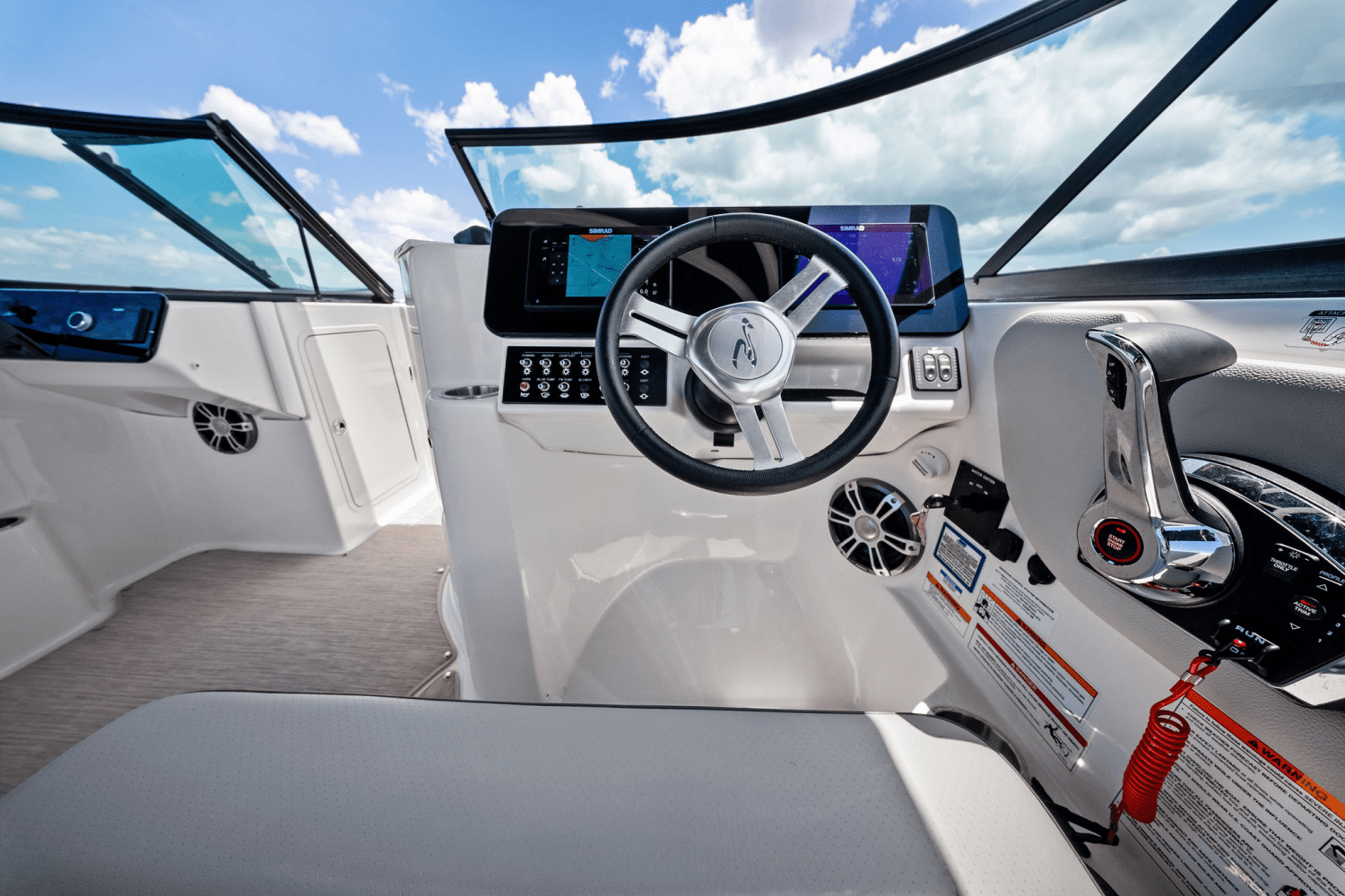 2025 Sea Ray SDX 270 Outboard Image Thumbnail #35