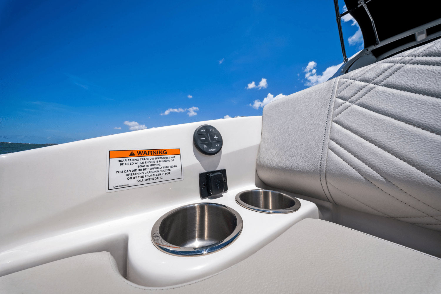 2025 Sea Ray SDX 270 Outboard Image Thumbnail #27