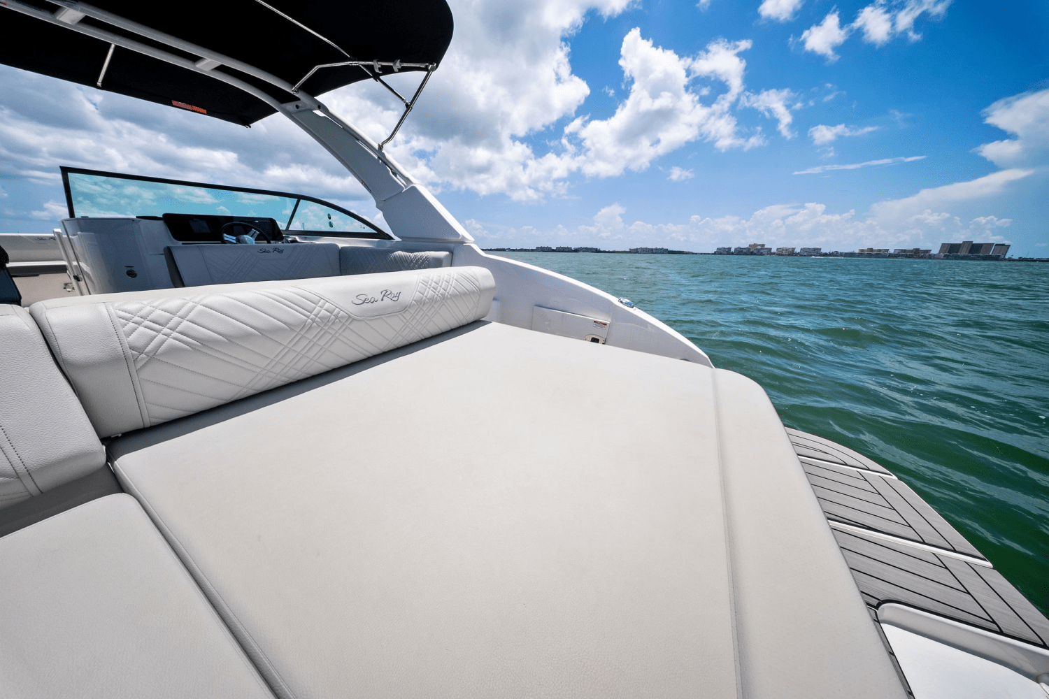 2025 Sea Ray SDX 270 Outboard Image Thumbnail #26