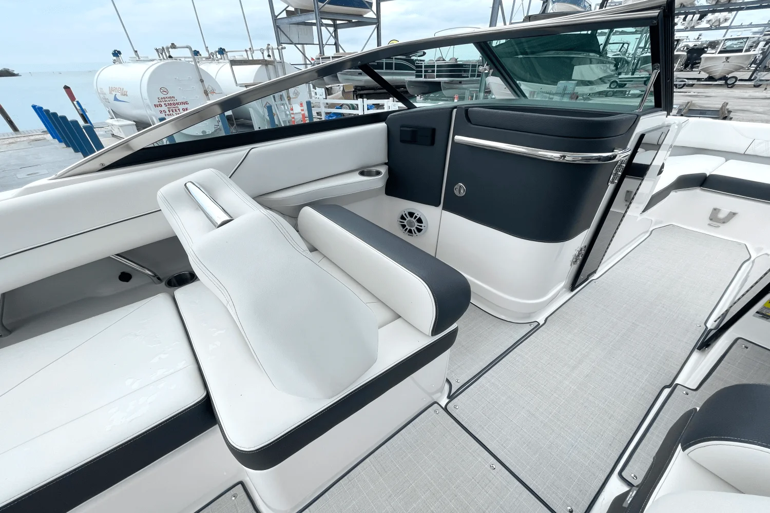 2025 Regal LX4 Image Thumbnail #17