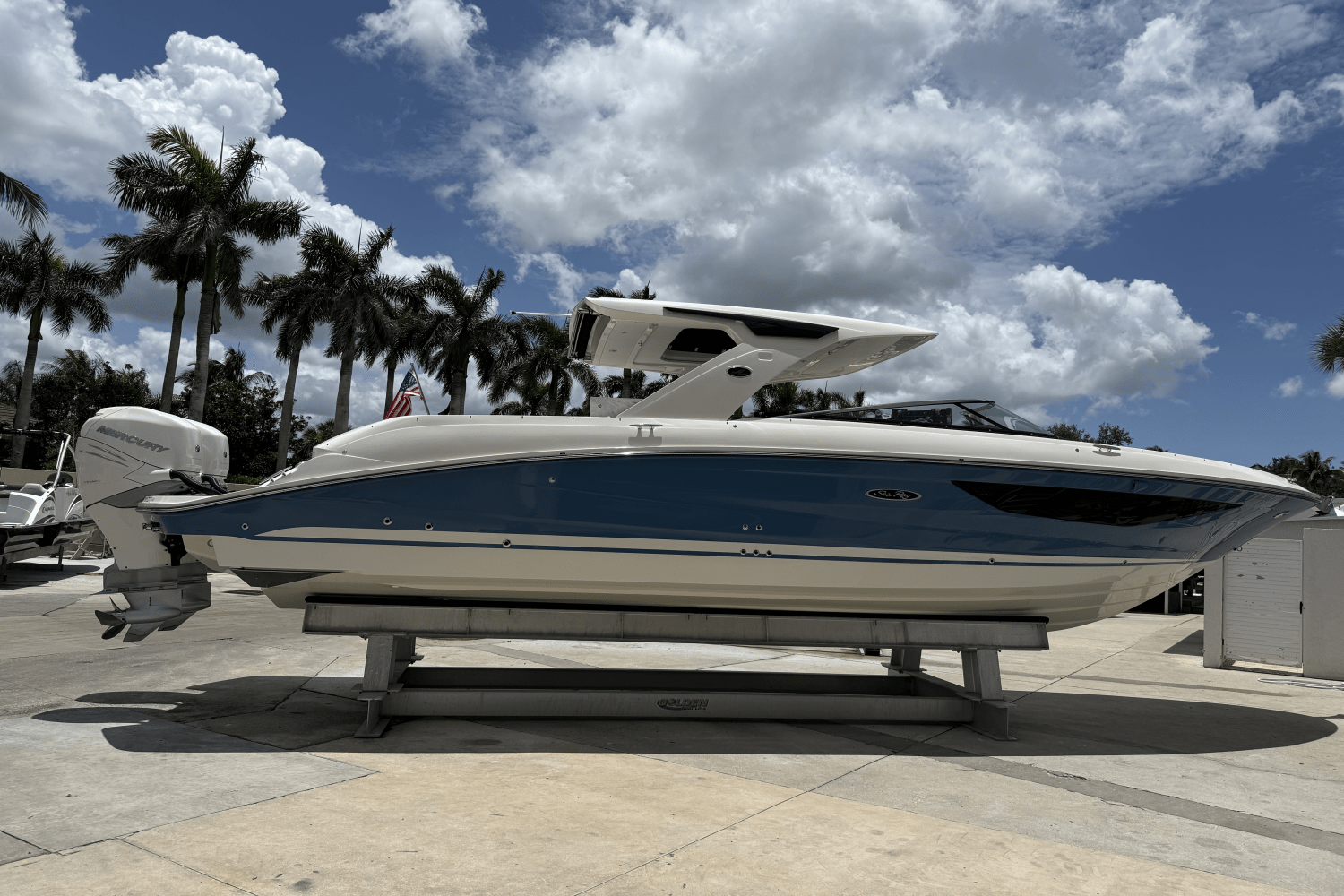 2023 Sea Ray 350 SLX-OB Image Thumbnail #1