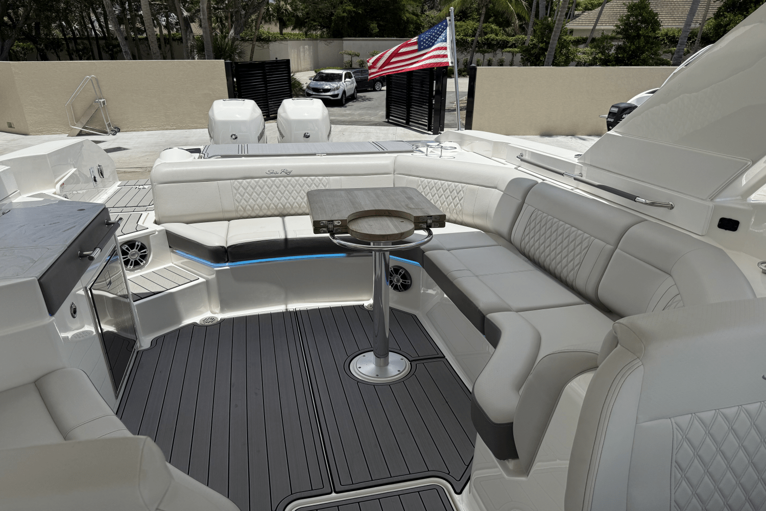 2023 Sea Ray 350 SLX-OB Image Thumbnail #13