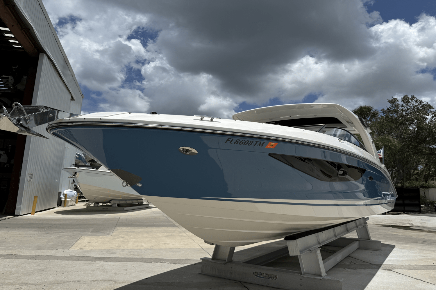 2023 Sea Ray 350 SLX-OB Image Thumbnail #4