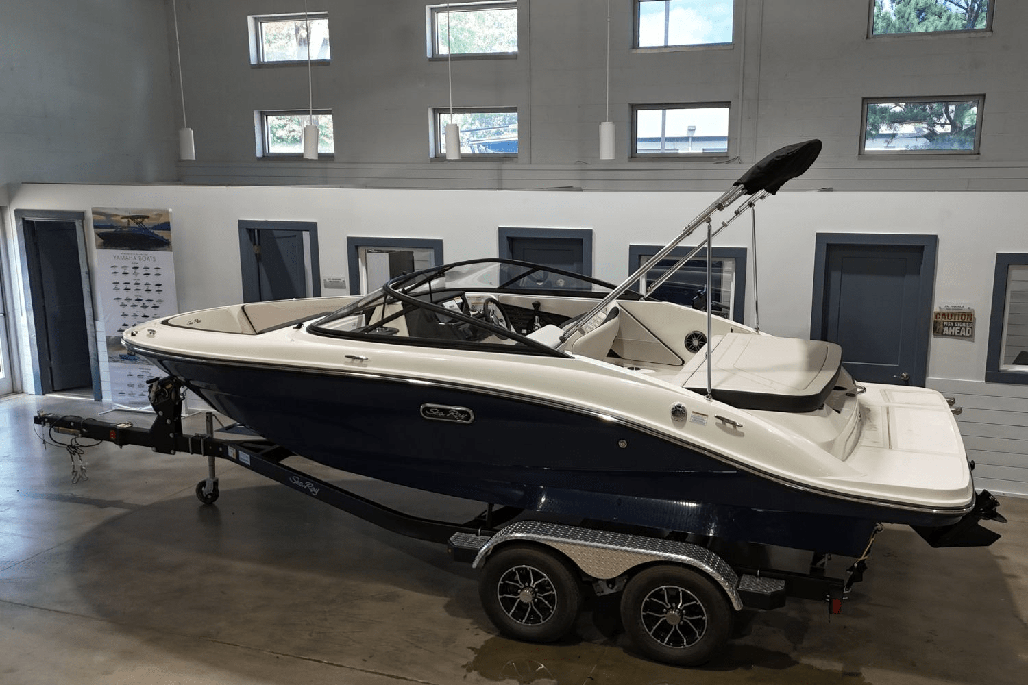 2025 Sea Ray SPX 190 Image Thumbnail #5