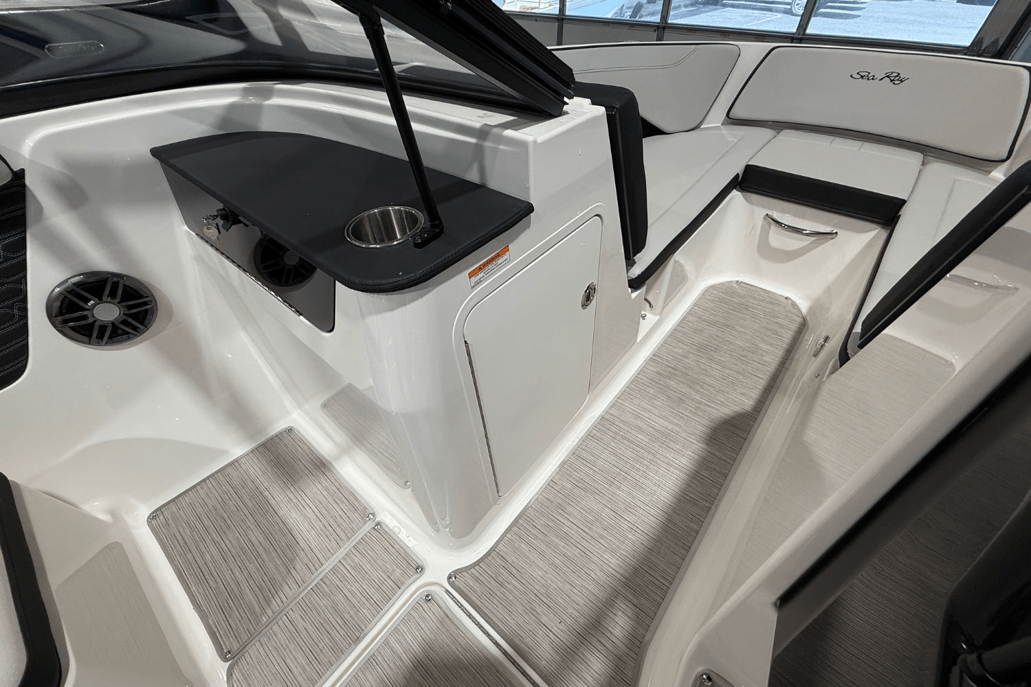 2025 Sea Ray SPX 190 Image Thumbnail #16