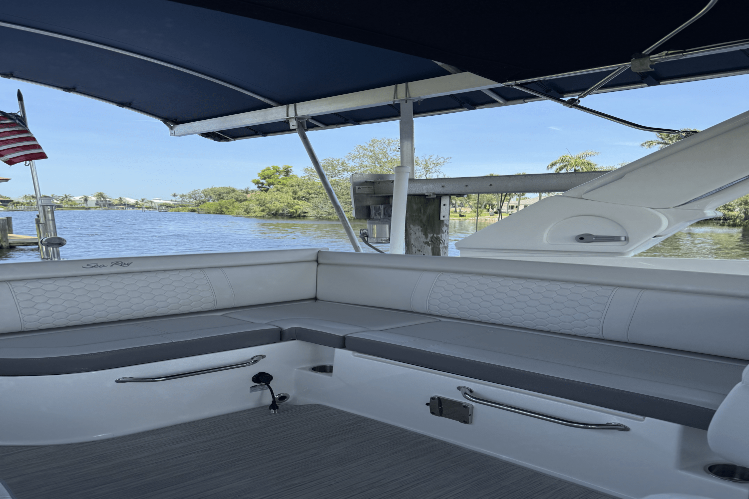 2021 Sea Ray 270 SD-OB Image Thumbnail #10