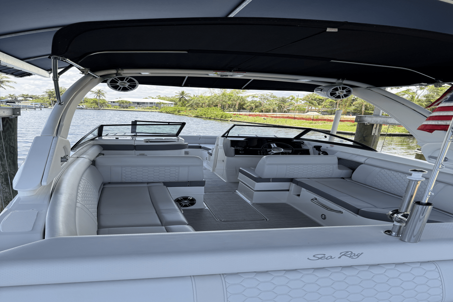 2021 Sea Ray 270 SD-OB Image Thumbnail #8
