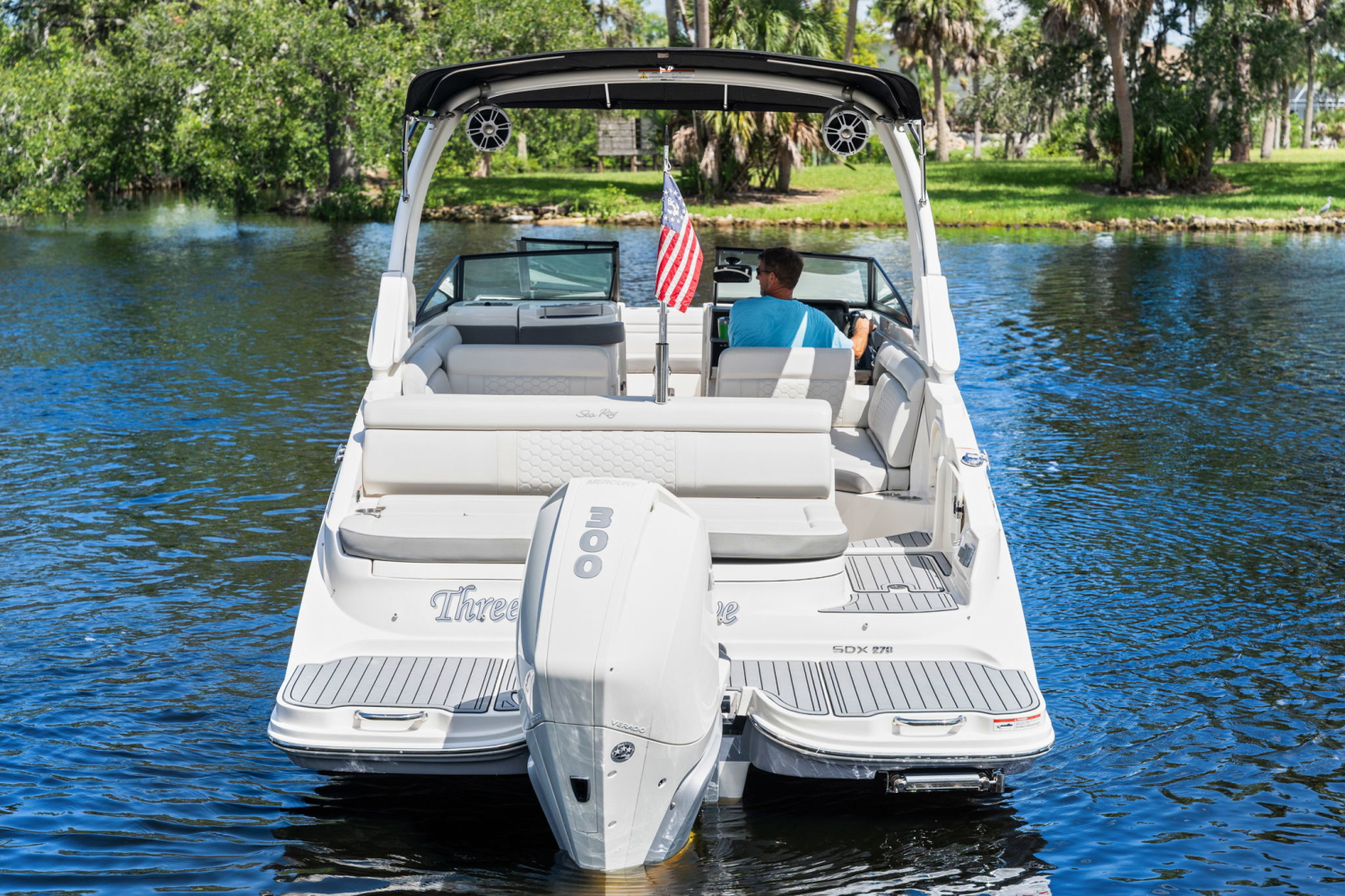 2021 Sea Ray 270 SD-OB Image Thumbnail #3