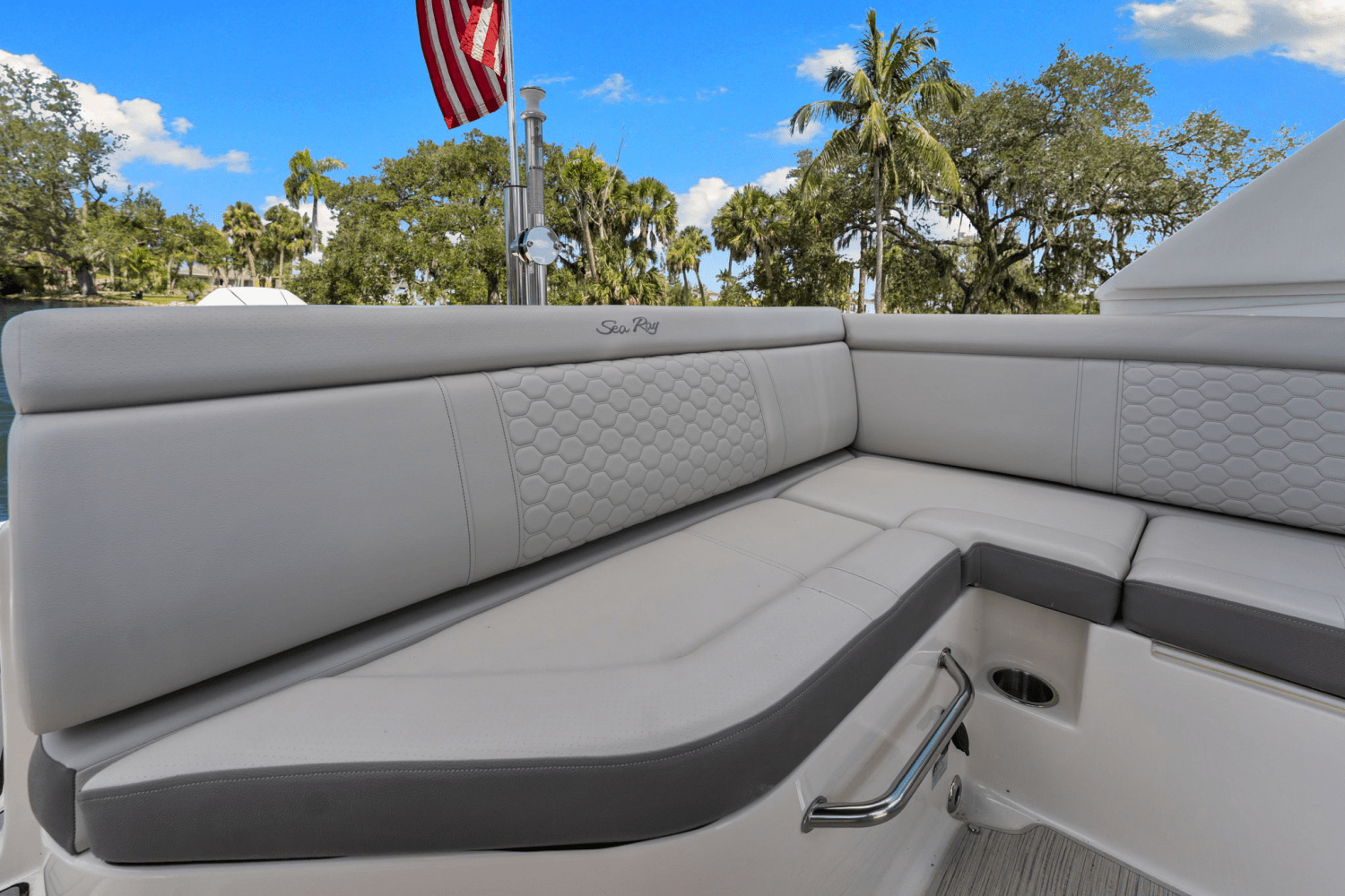 2021 Sea Ray 270 SD-OB Image Thumbnail #14