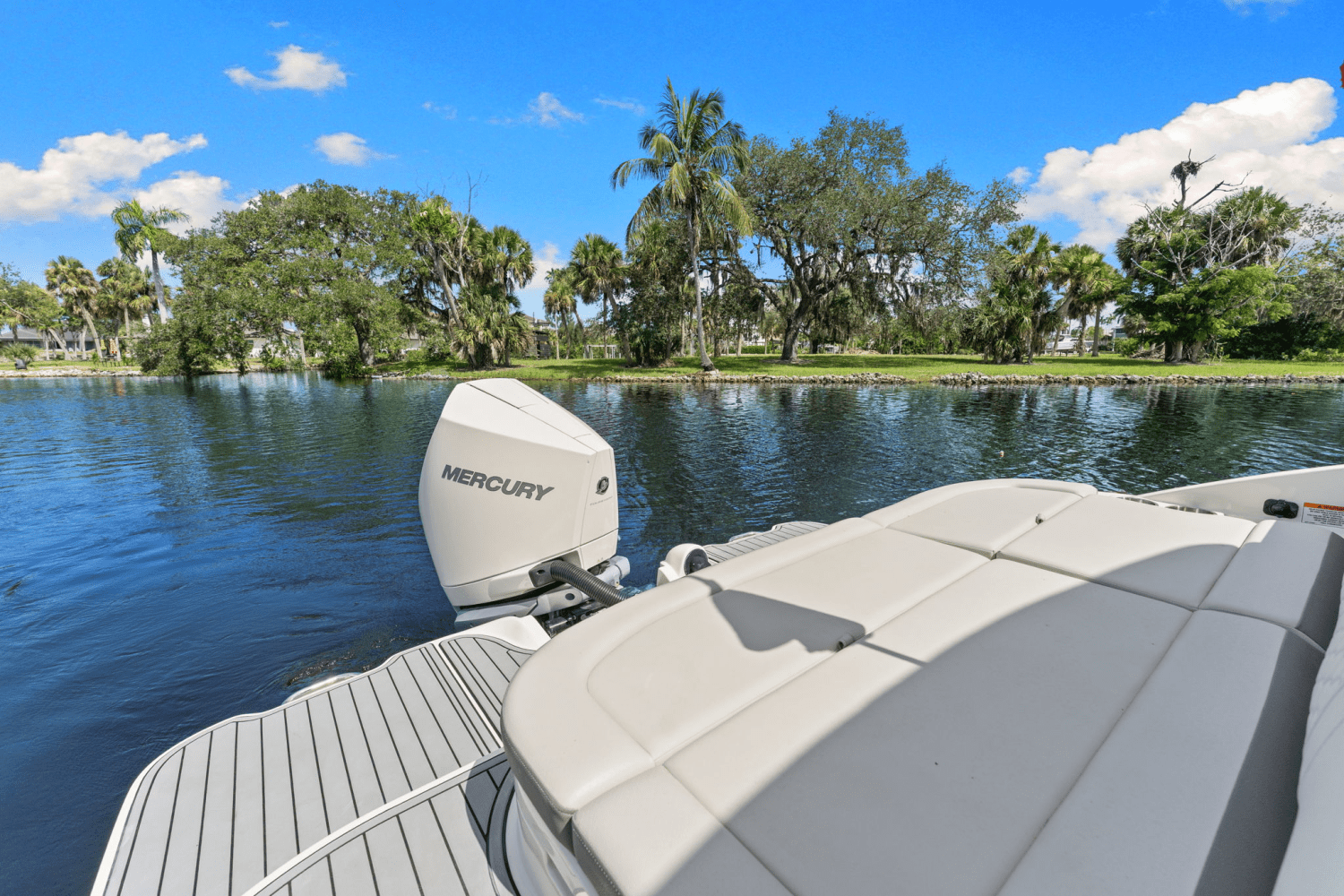 2021 Sea Ray 270 SD-OB Image Thumbnail #20