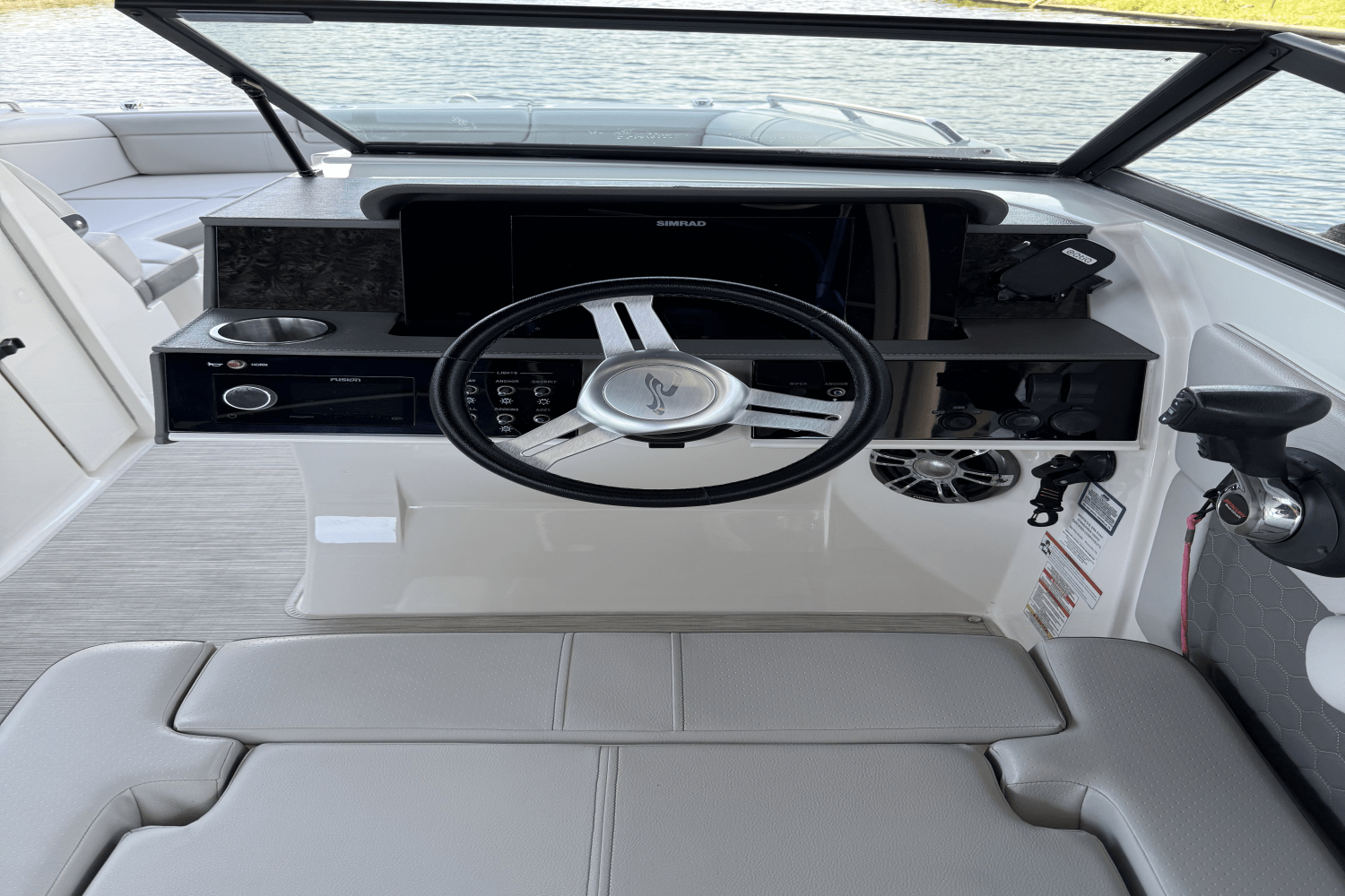 2021 Sea Ray 270 SD-OB Image Thumbnail #13