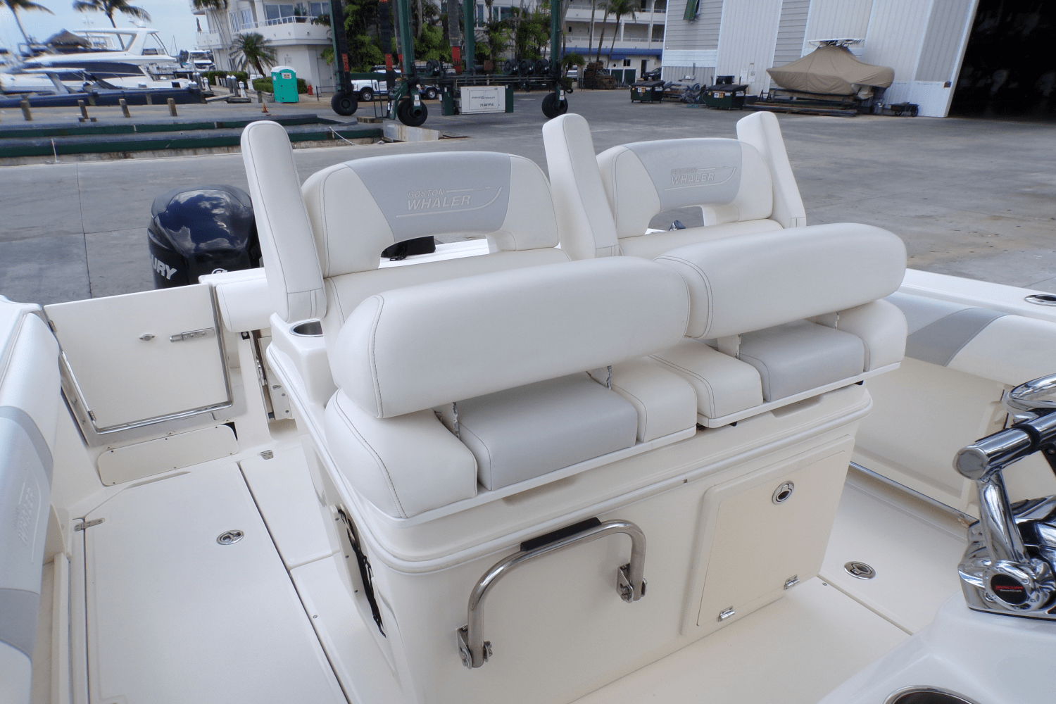 2009 Boston Whaler 250 OUTRAGE Image Thumbnail #38