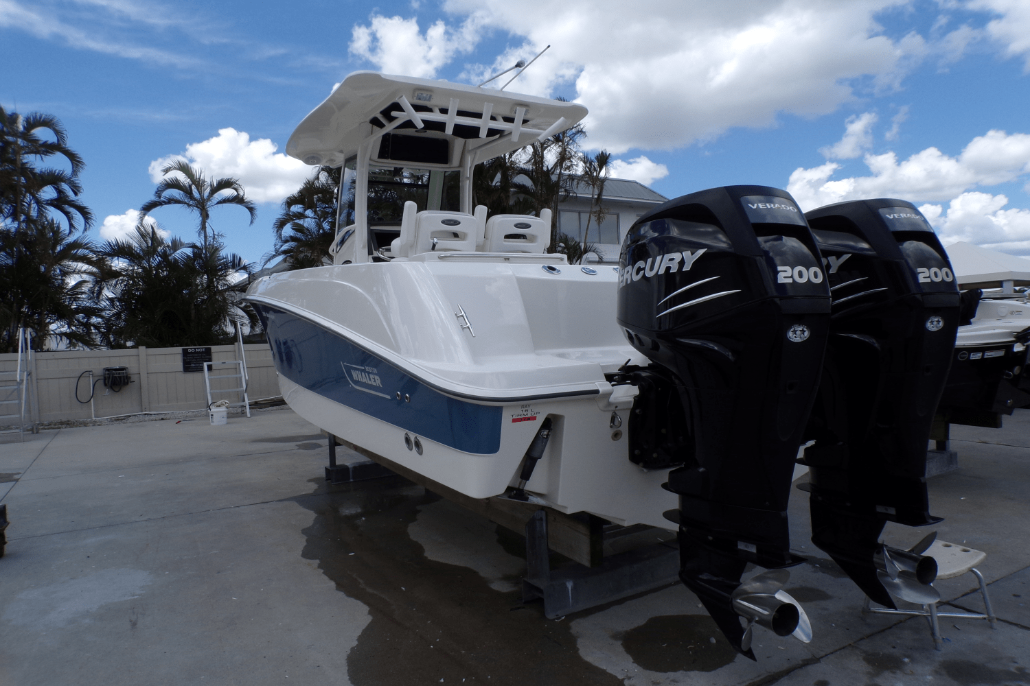 2009 Boston Whaler 250 OUTRAGE Image Thumbnail #5