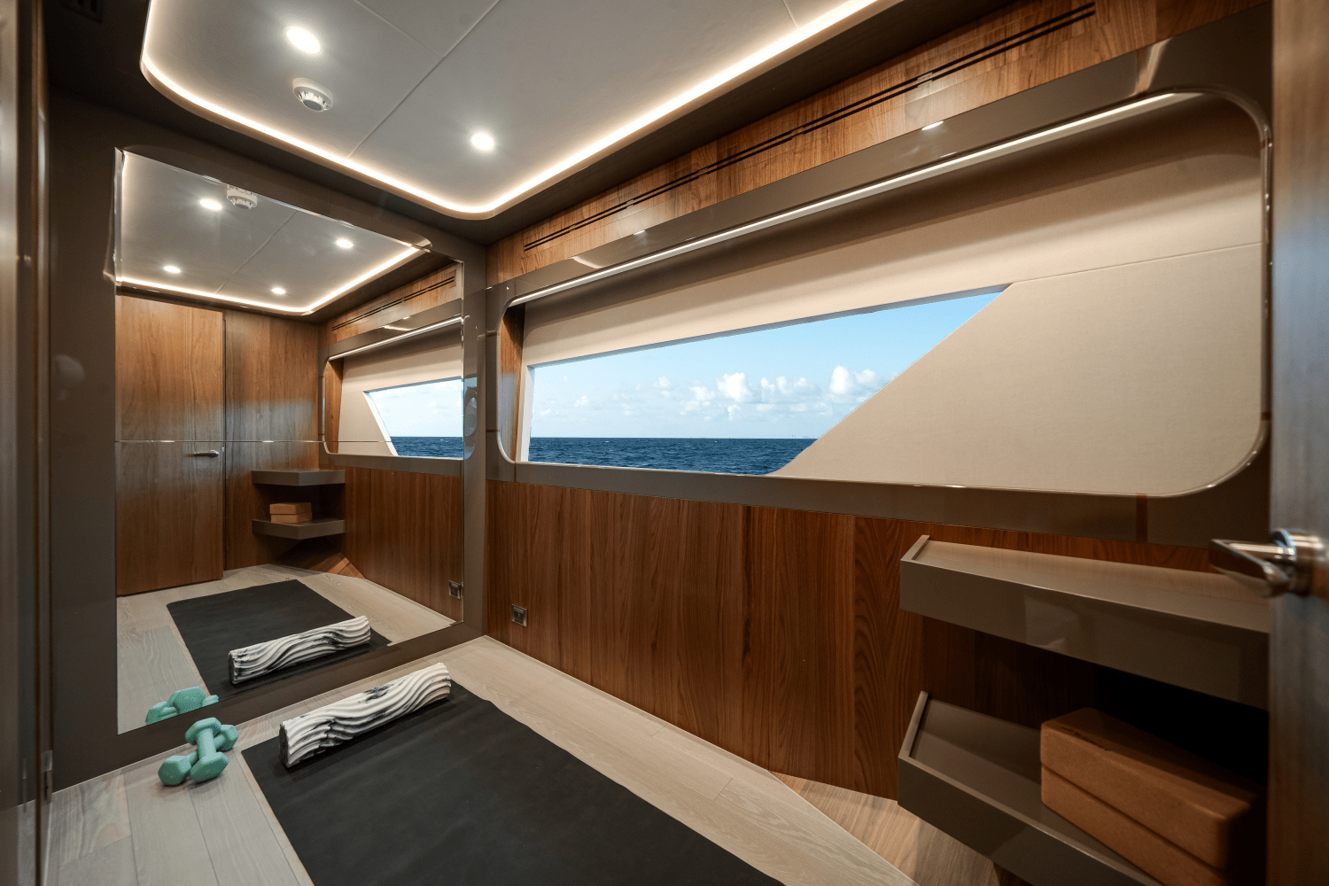 2025 Ocean Alexander 27R Image Thumbnail #39