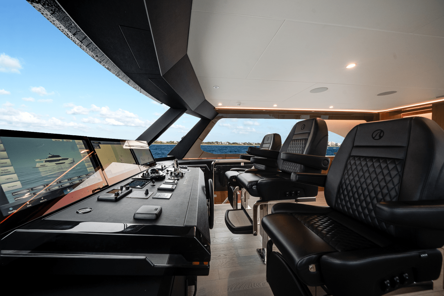 2025 Ocean Alexander 27R Image Thumbnail #78