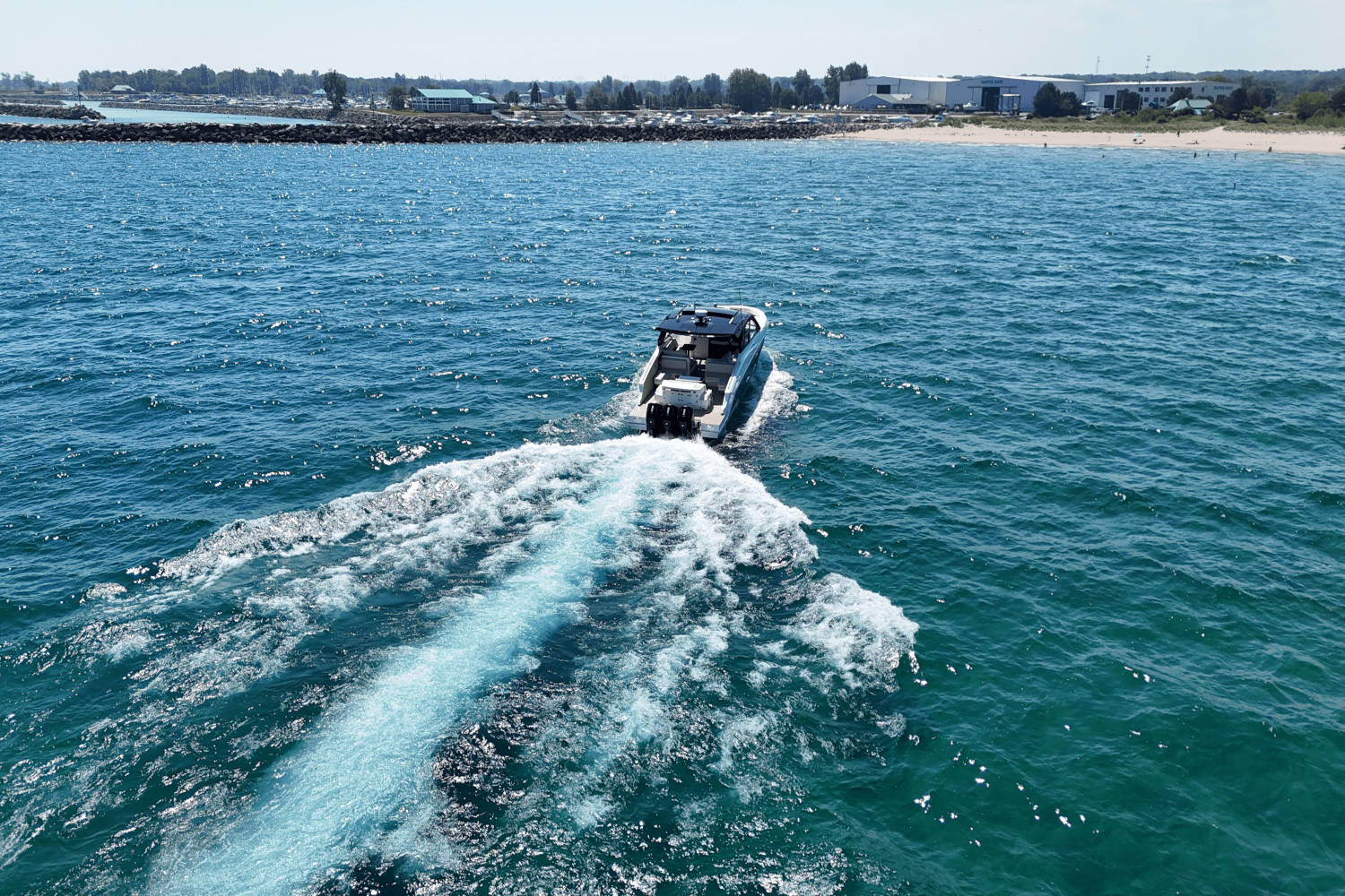 2026 Cruisers Yachts 50GLS OB Image Thumbnail #26