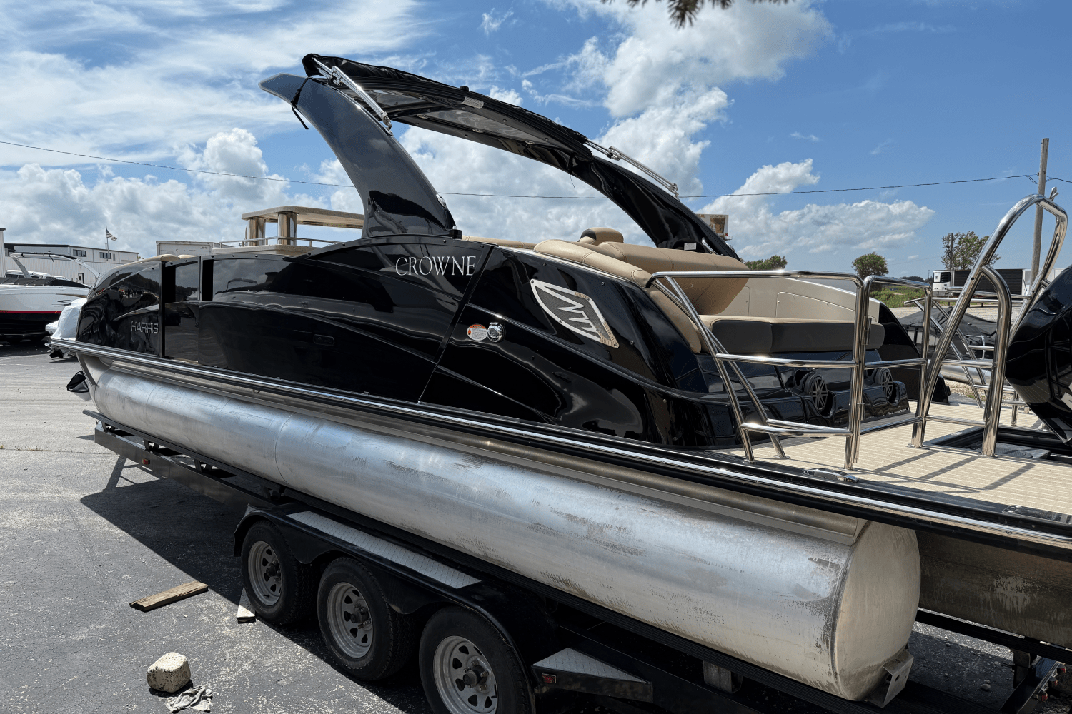 2022 Harris CROWNE Image Thumbnail #2