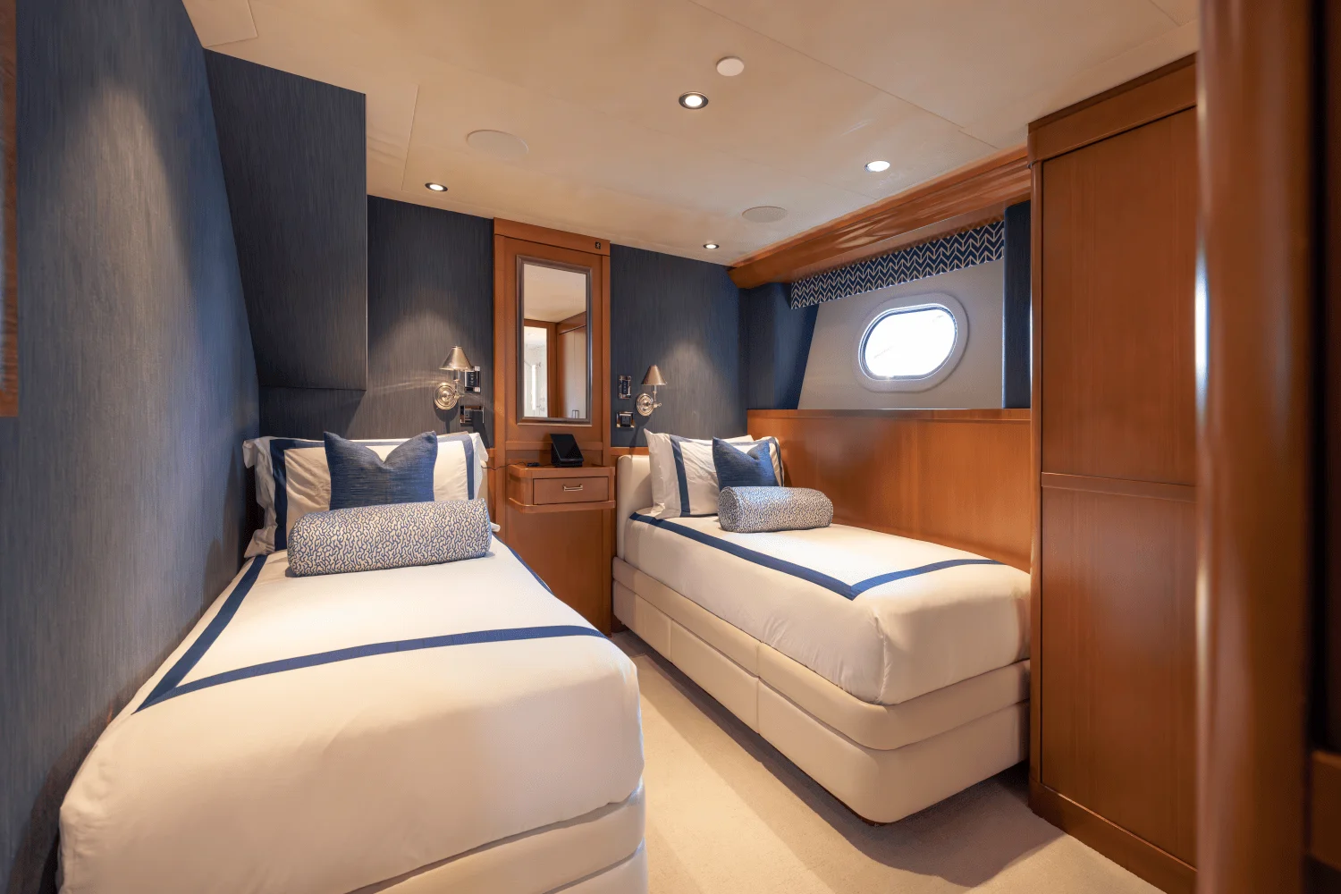 2014 Westport 40M Image Thumbnail #76